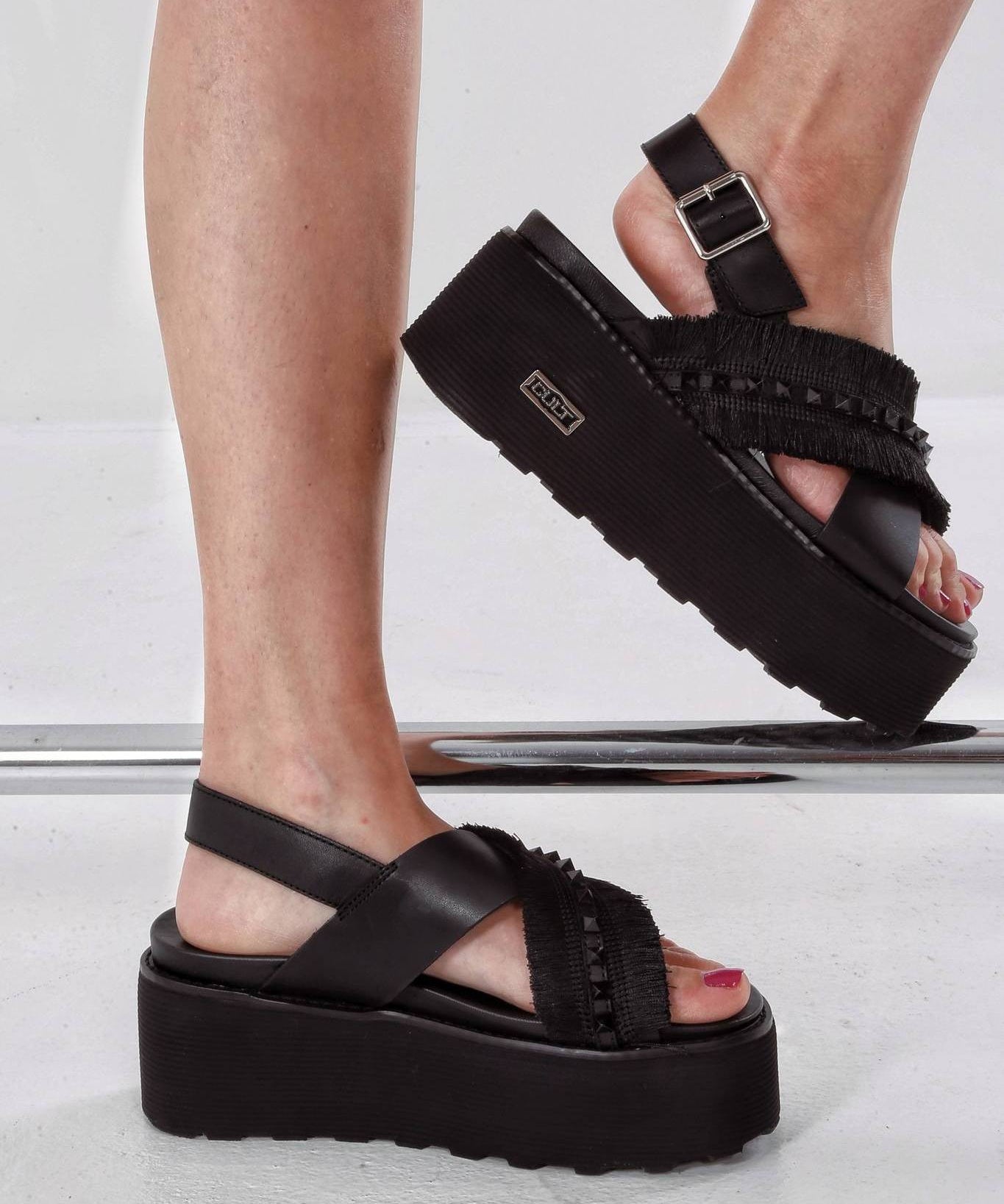 27.05_FLASH_SALE_SANDALI_UOMO_DONNA.jpg