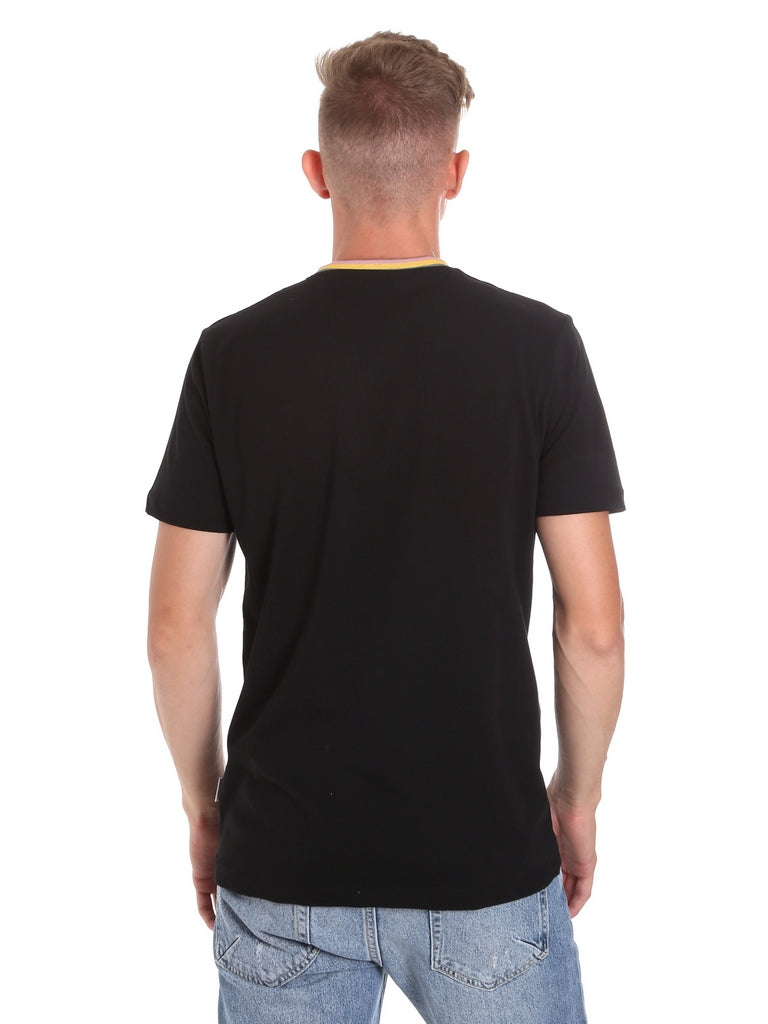 T-shirt Nero Sseinse