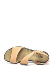 Sandali con strappi Cammello Enval