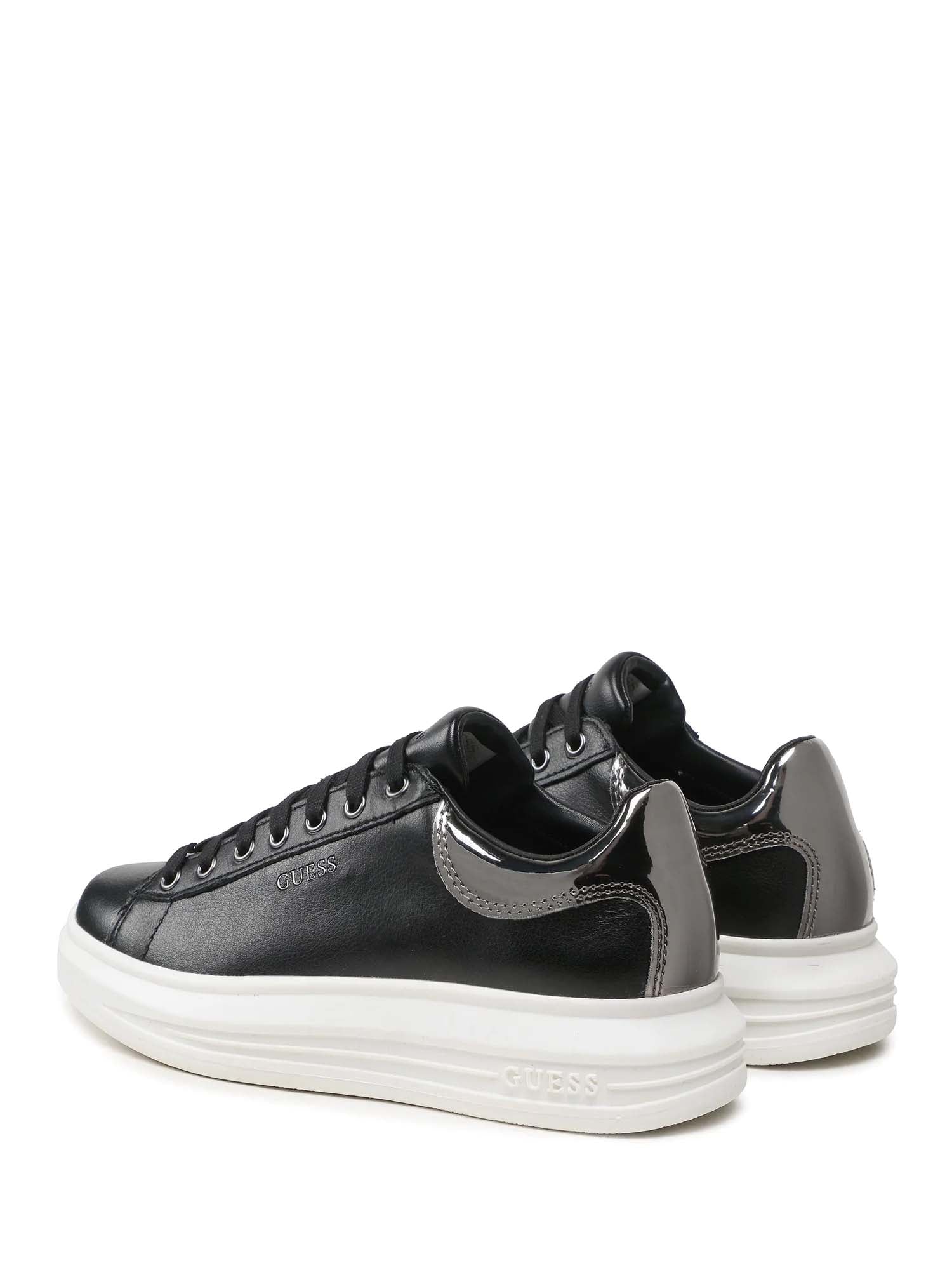 Sneakers Nero Guess