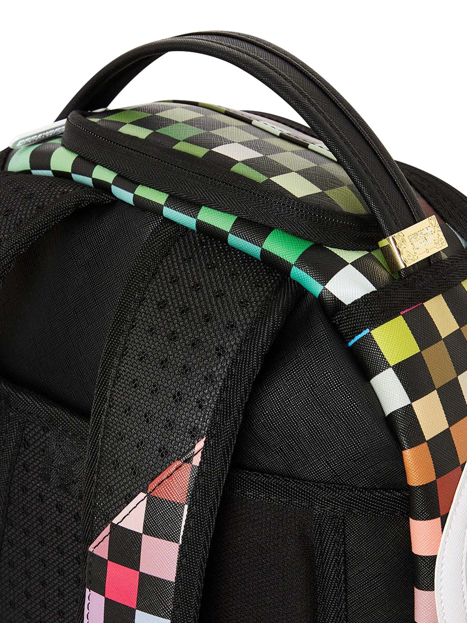 Sac à Dos Guess Noir - Modèle Giully, 28x25x15 Cm, Simili Cuir Matelassé, Bretelles Réglables