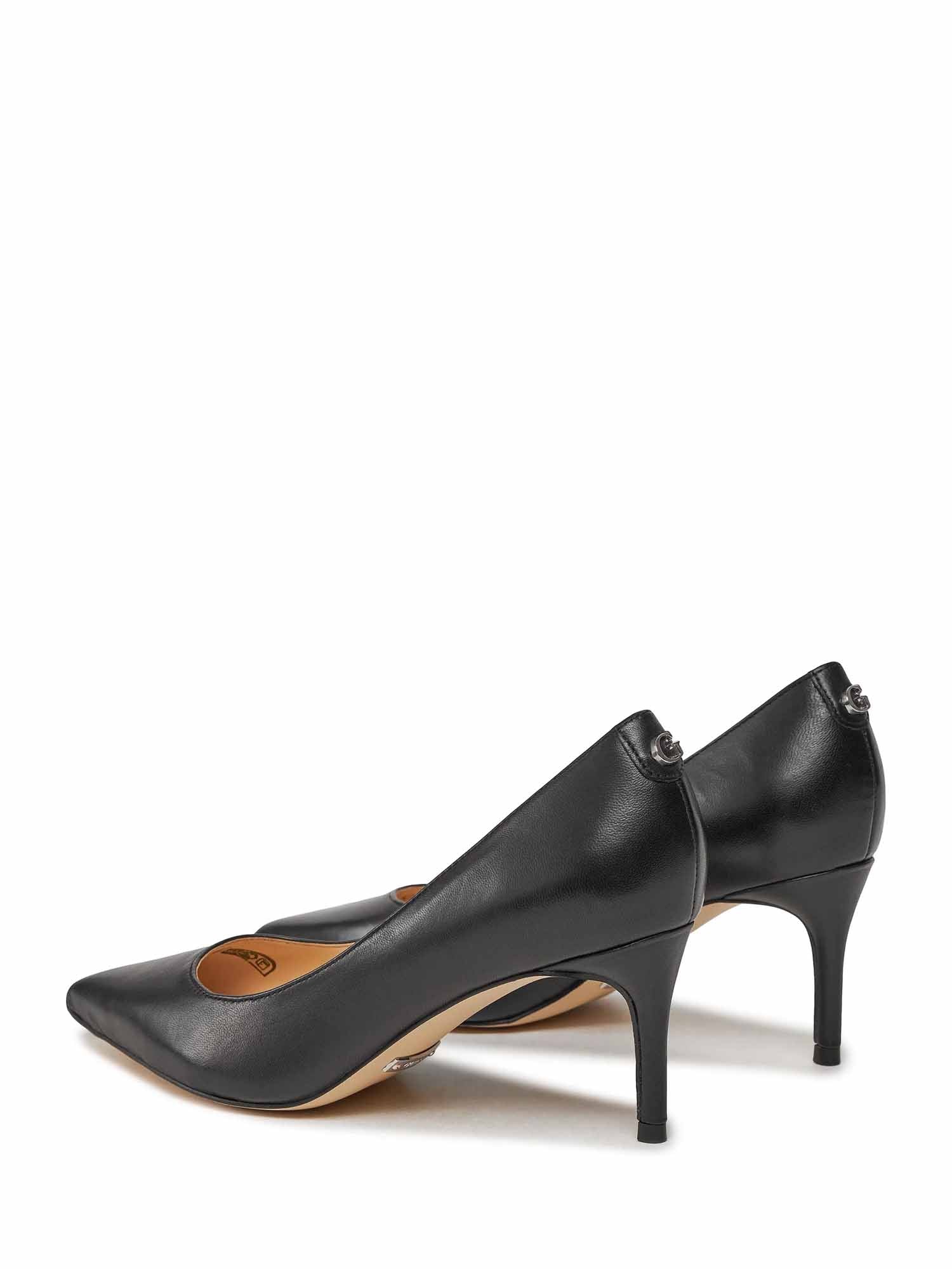 Decolleté Nero Guess