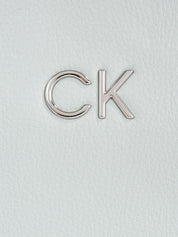 Shopper Celeste Calvin Klein