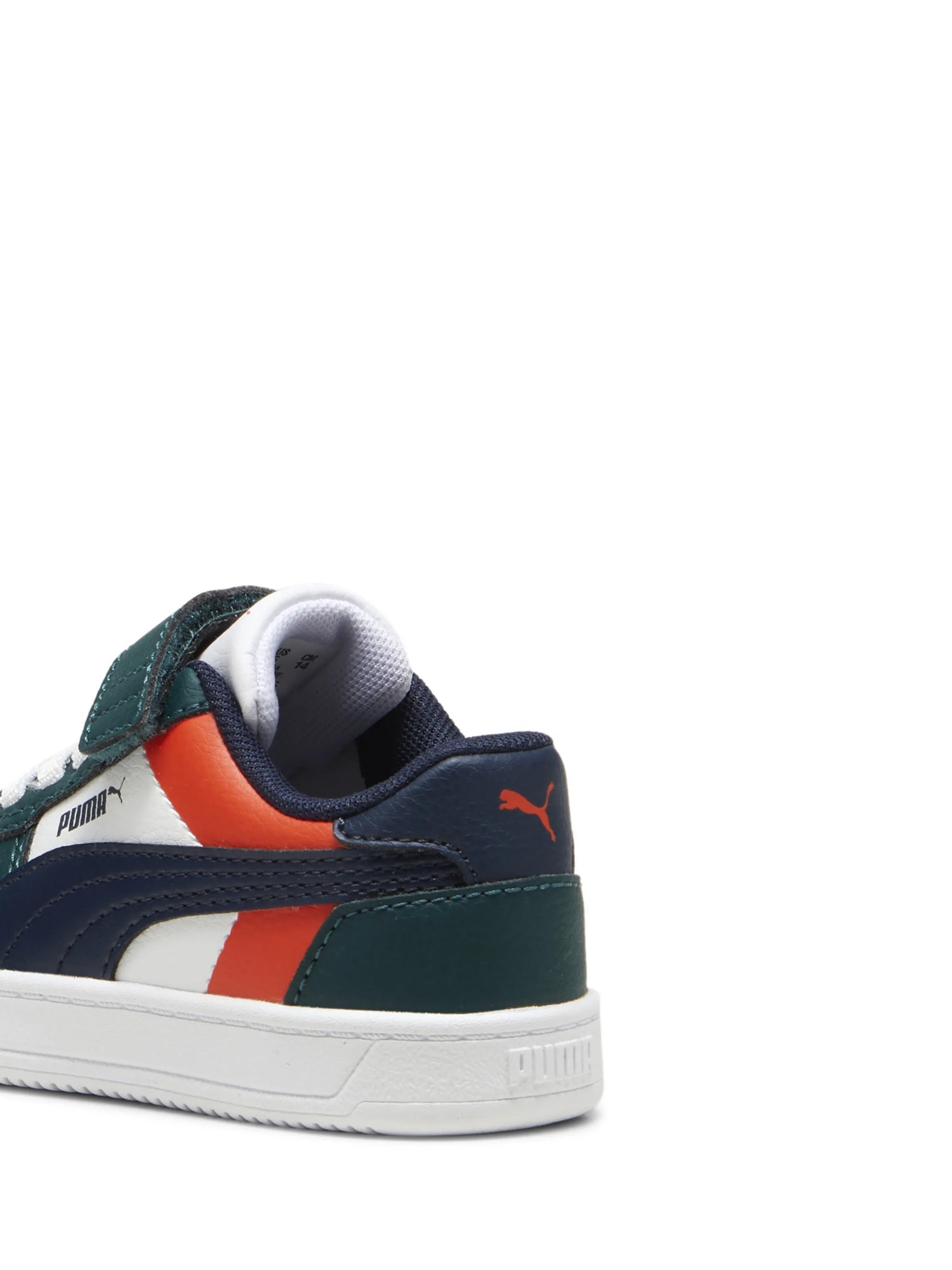 Scarpe con strappi Verde Puma