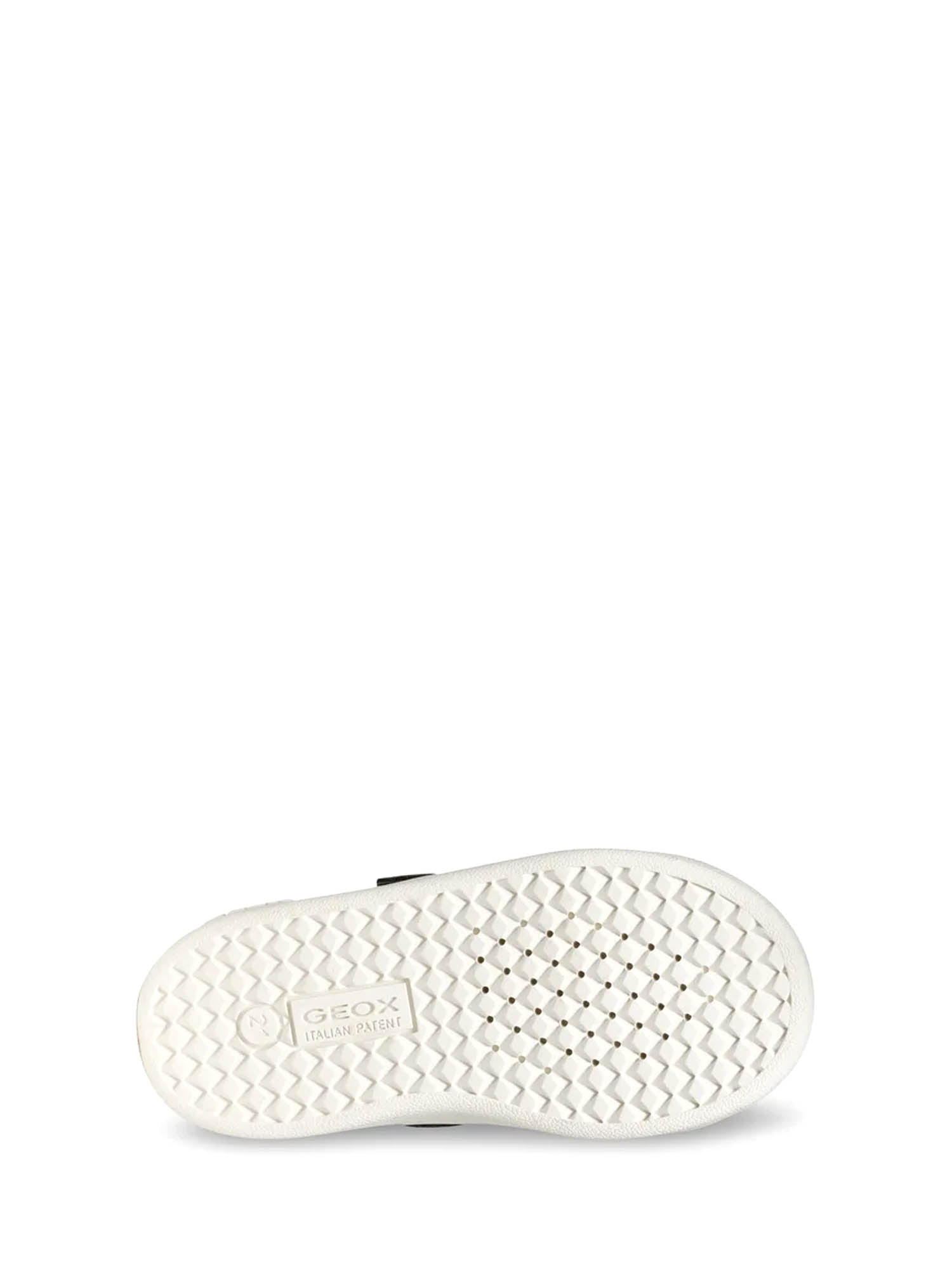 Scarpe con strappi Verde Geox