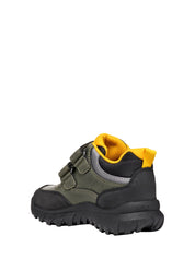 Scarpe con strappi Verde Geox