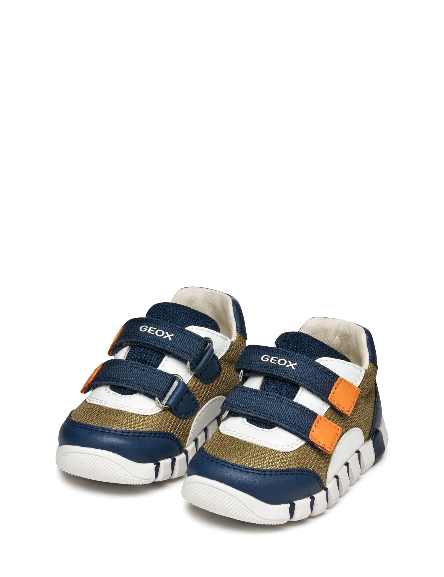 Scarpe con strappi Verde Geox