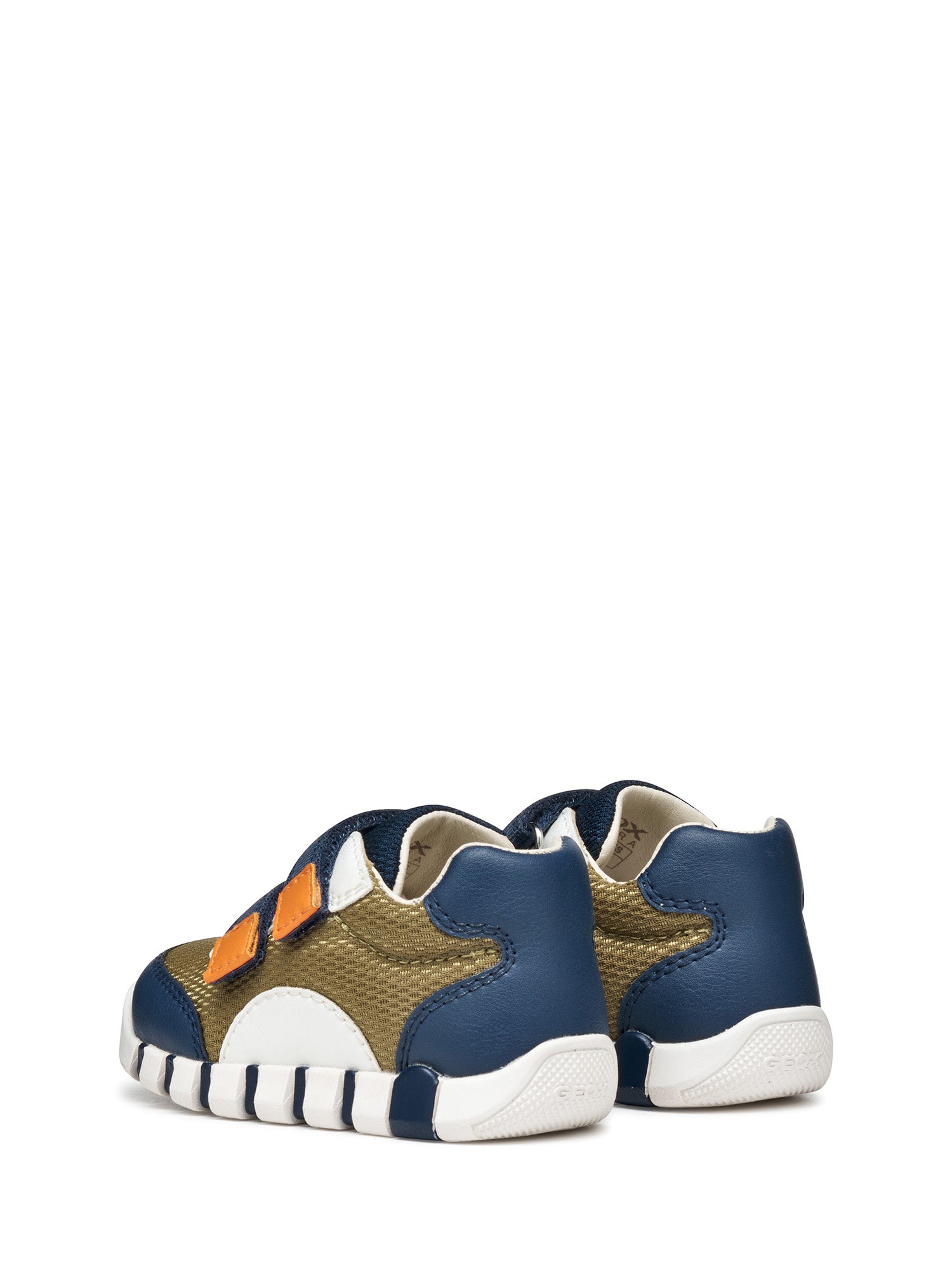 Scarpe con strappi Verde Geox