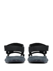 Sandali con strappi Nero Columbia