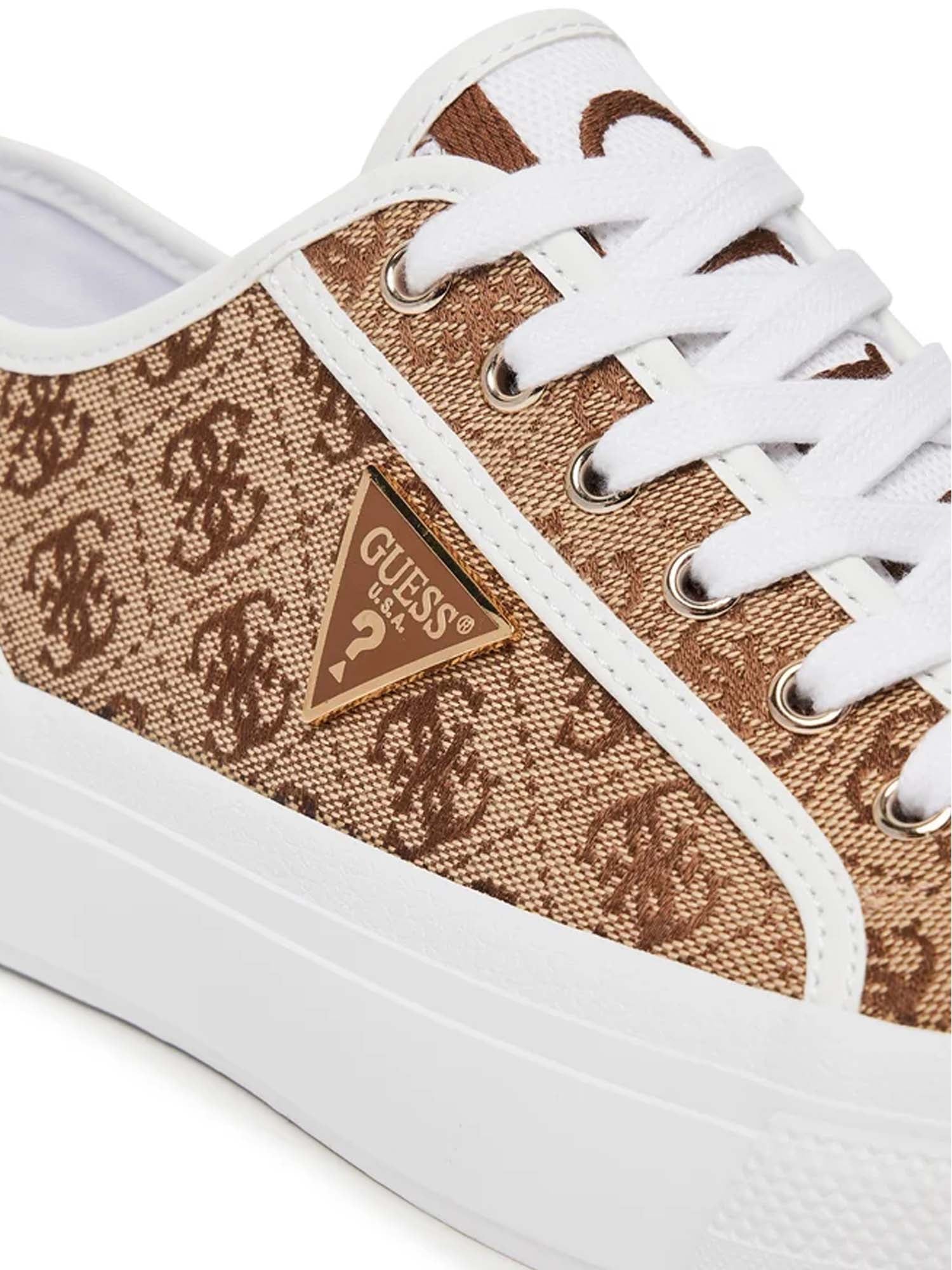 Sneakers Beige Guess