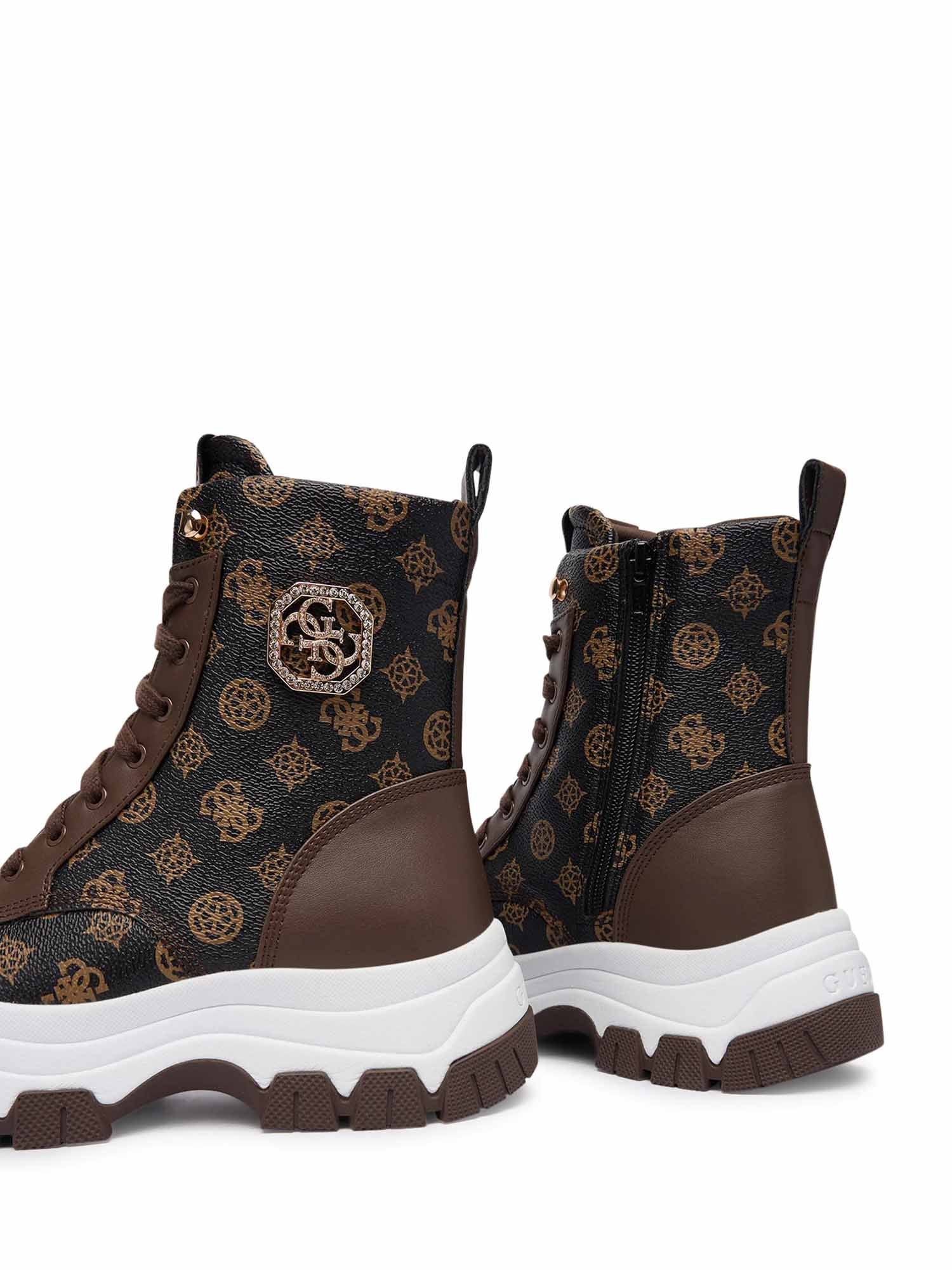 Anfibi Marrone Guess