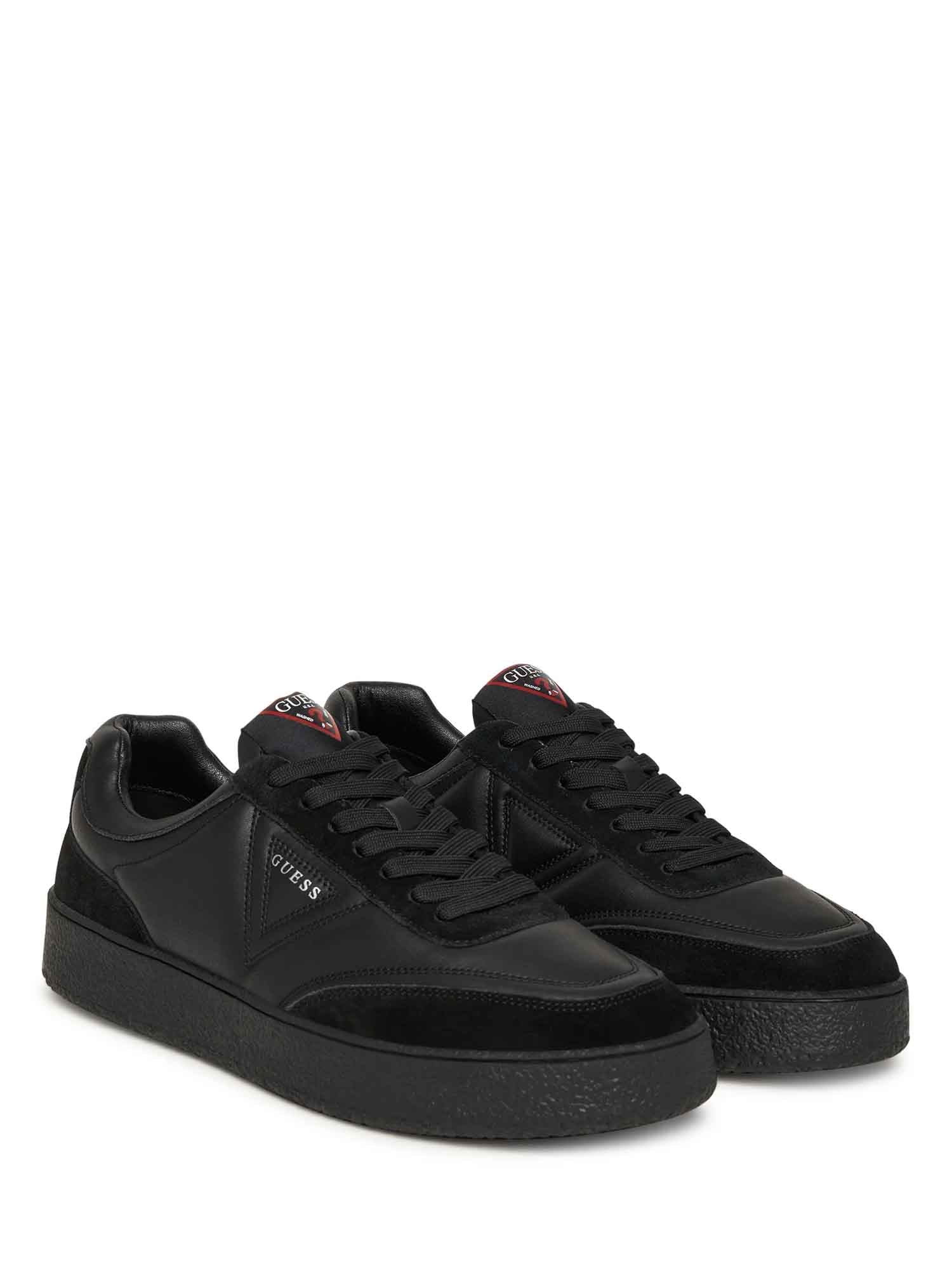 Sneakers Nero Guess