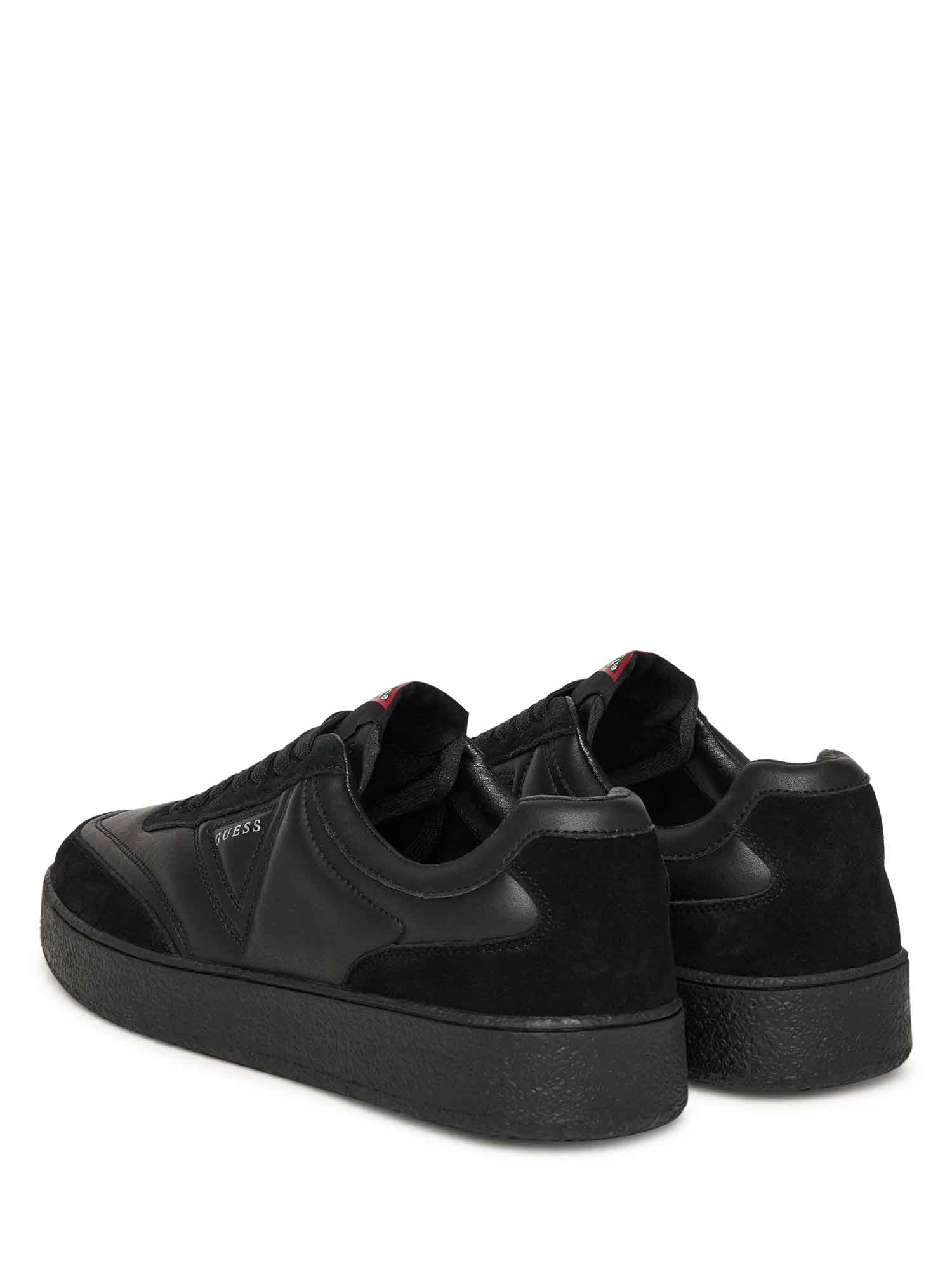 Sneakers Nero Guess