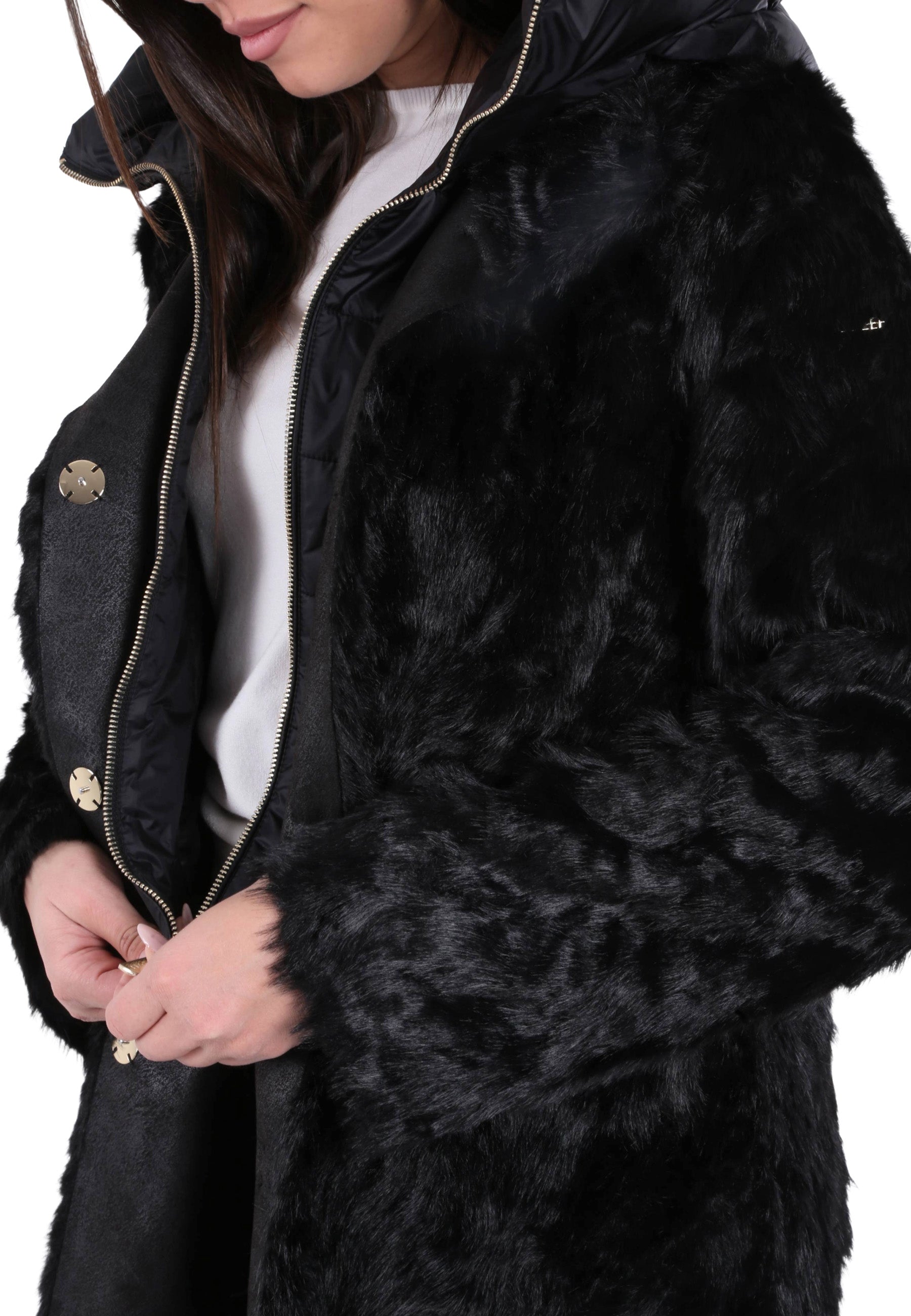 Pellicce Nero Yes-zee