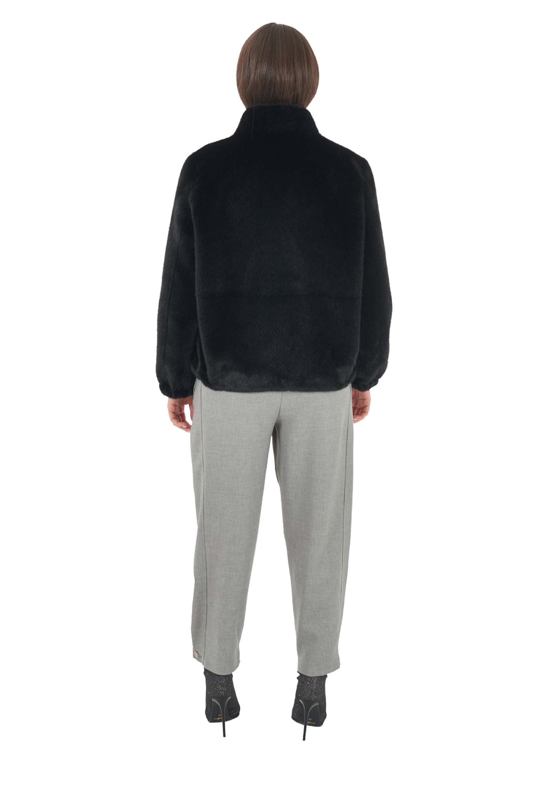 Pellicce Nero Yes-zee