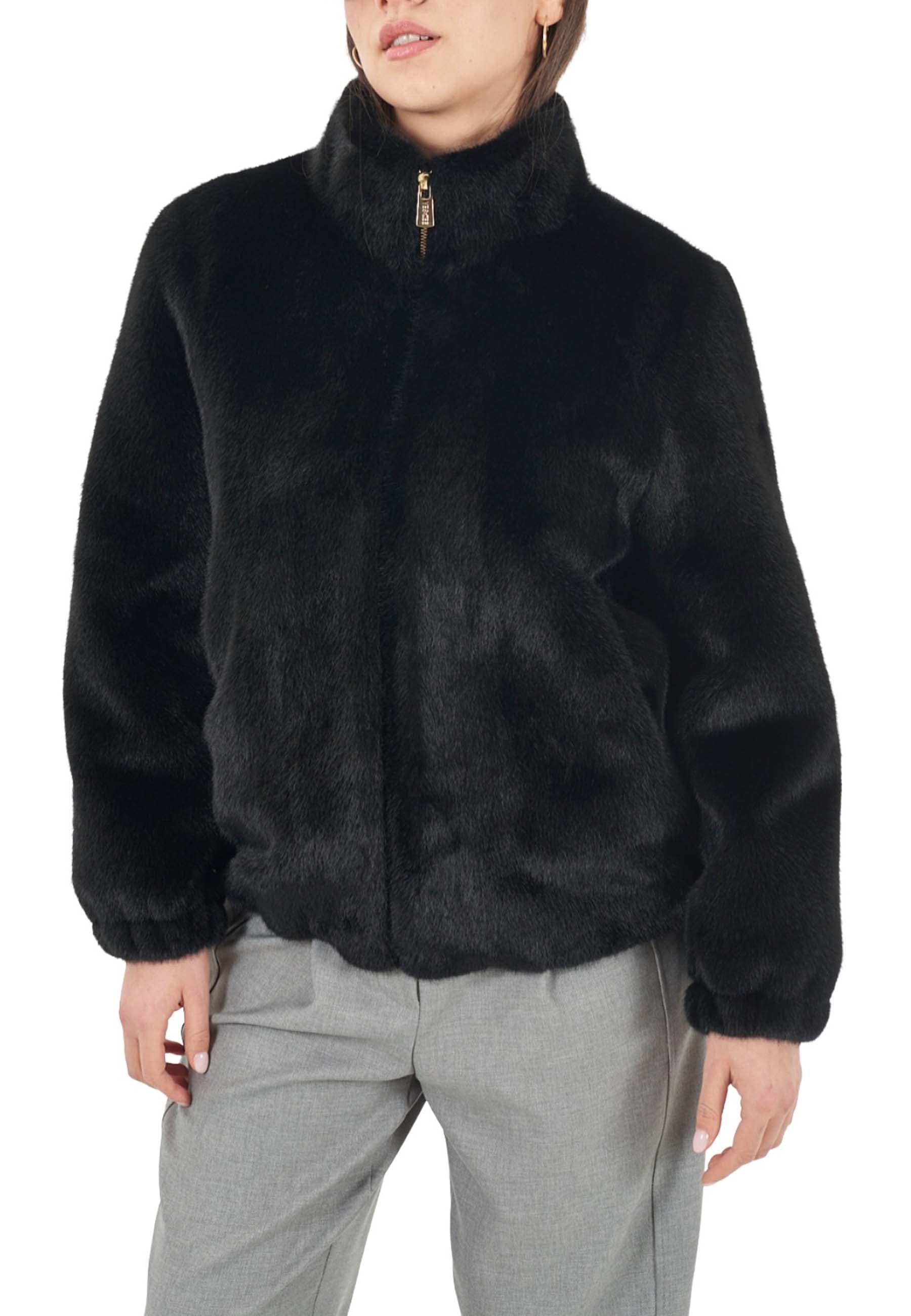 Pellicce Nero Yes-zee