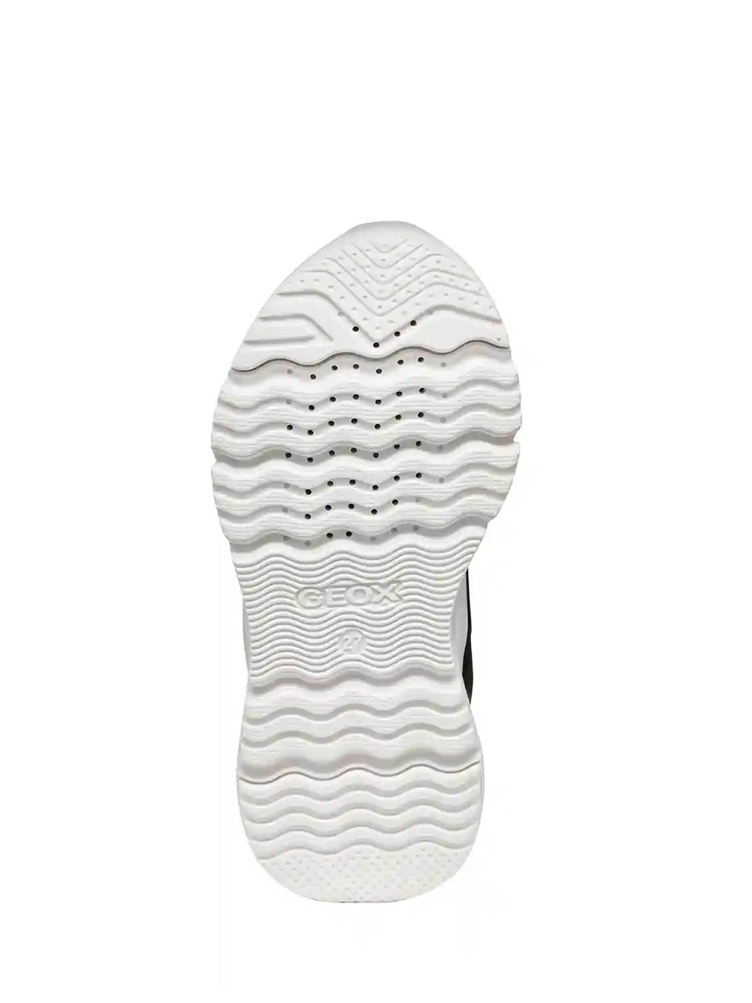 Scarpe con strappi Nero Geox