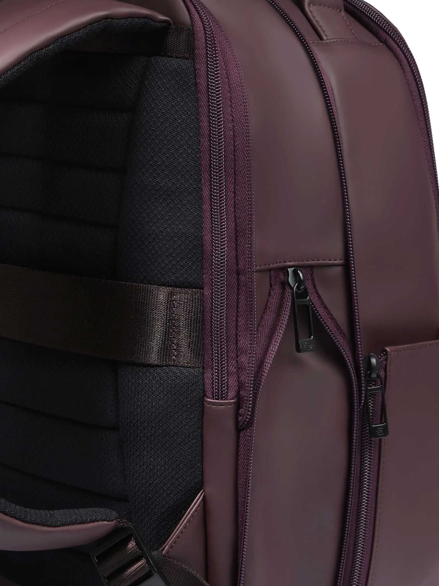 Zaini Bordeaux Piquadro