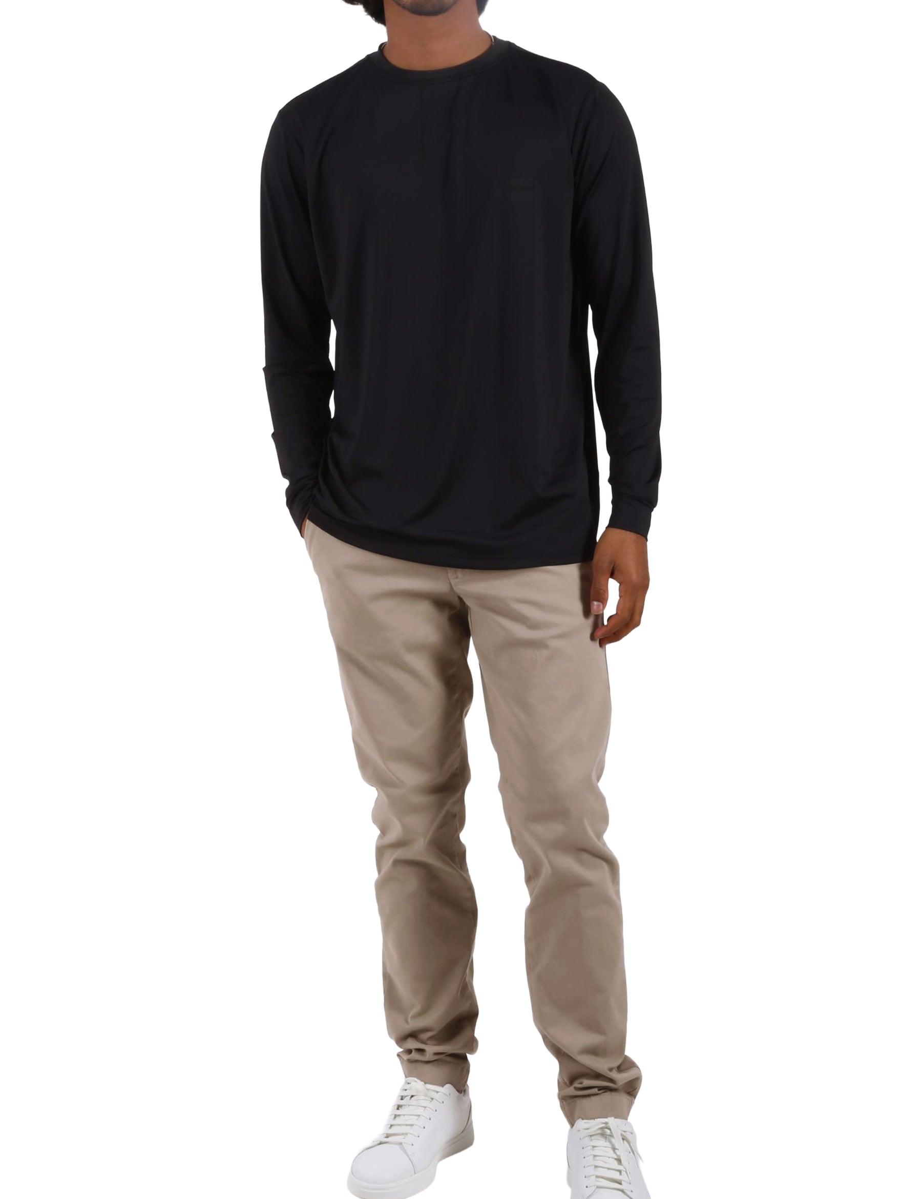 T-shirt Nero Outhere