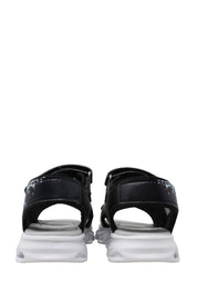 Sandali con strappi Nero Leomil