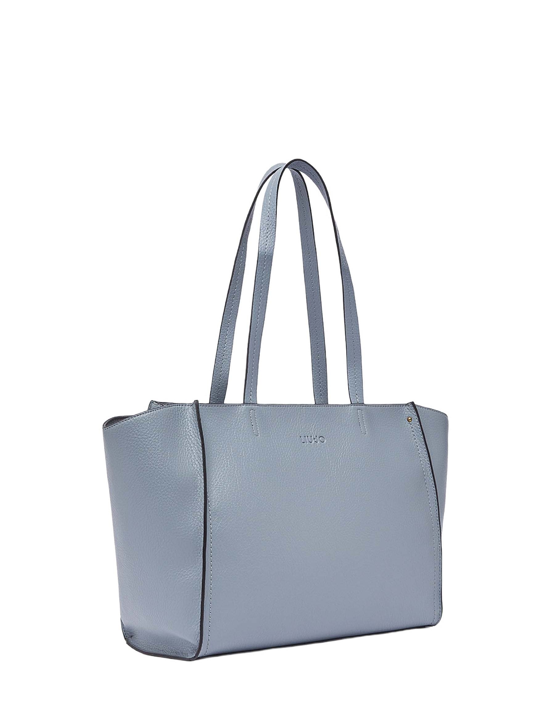 Shopper Celeste Liu-jo