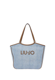 Shopper Celeste Liu-jo