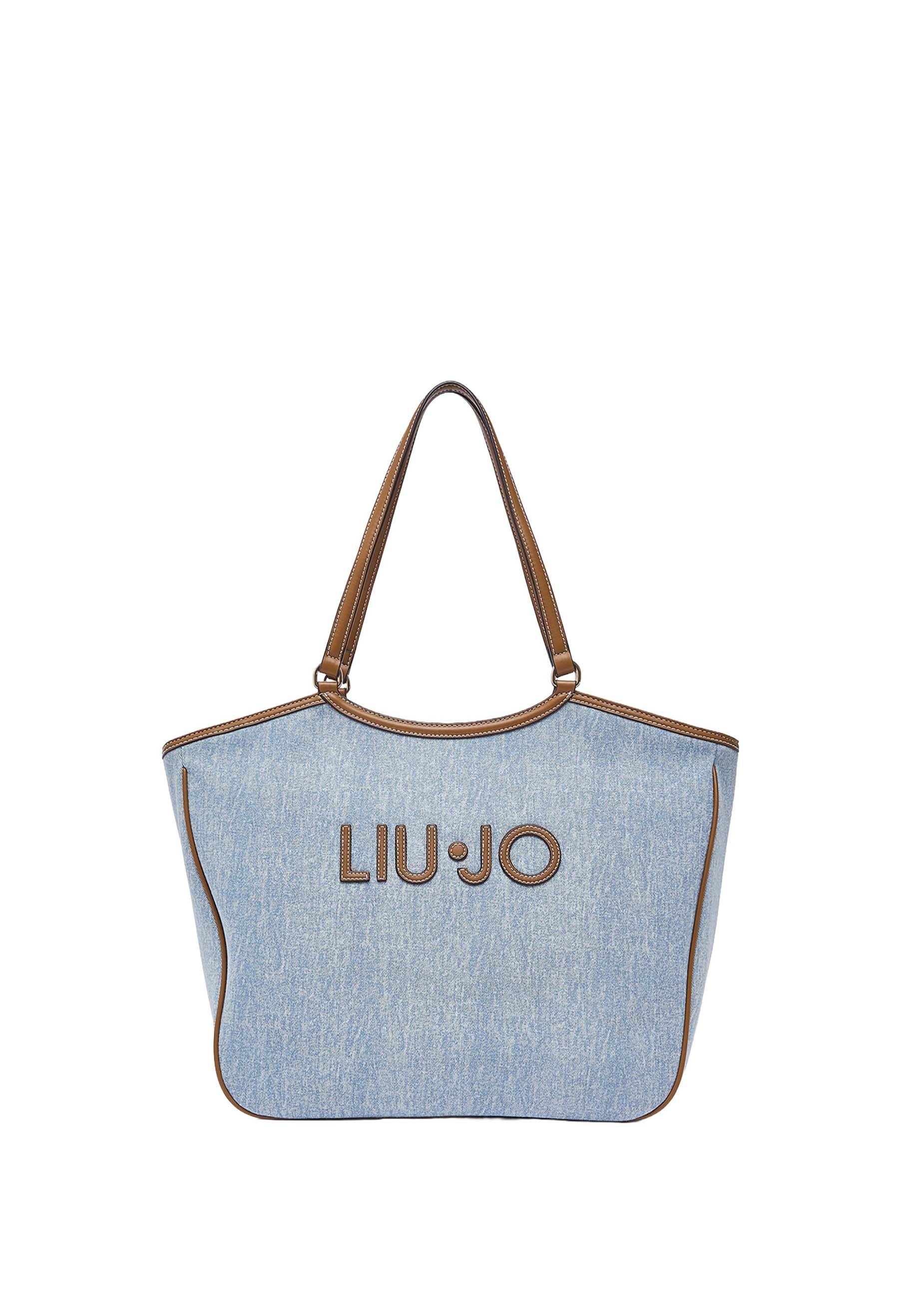 Shopper Celeste Liu-jo