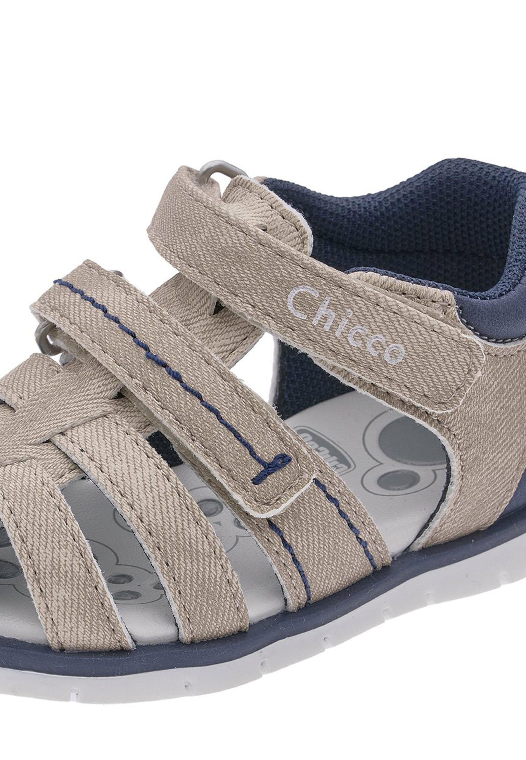 Sandali con strappi Marrone Chicco