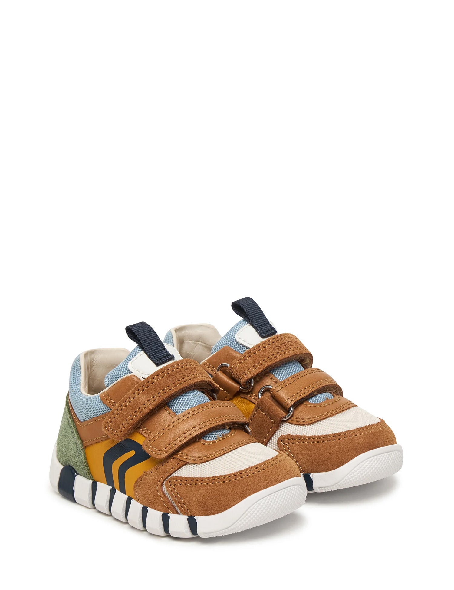 Scarpe con strappi Marrone Geox