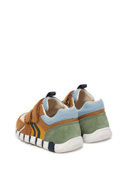 Scarpe con strappi Marrone Geox