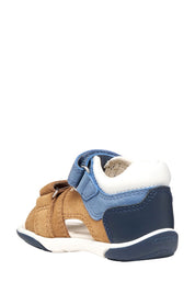 Sandali con strappi Marrone Geox