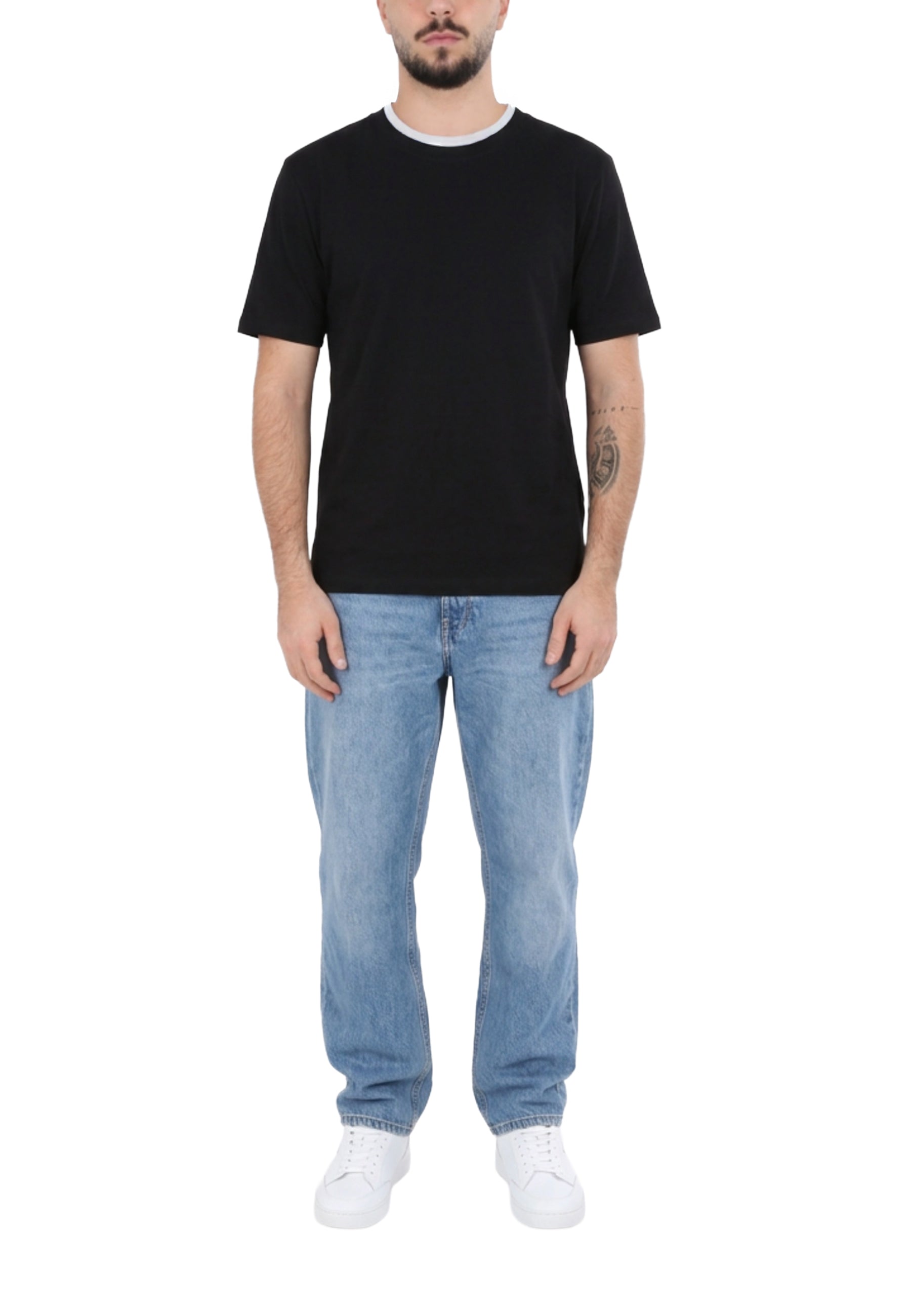 T-shirt Nero Sseinse