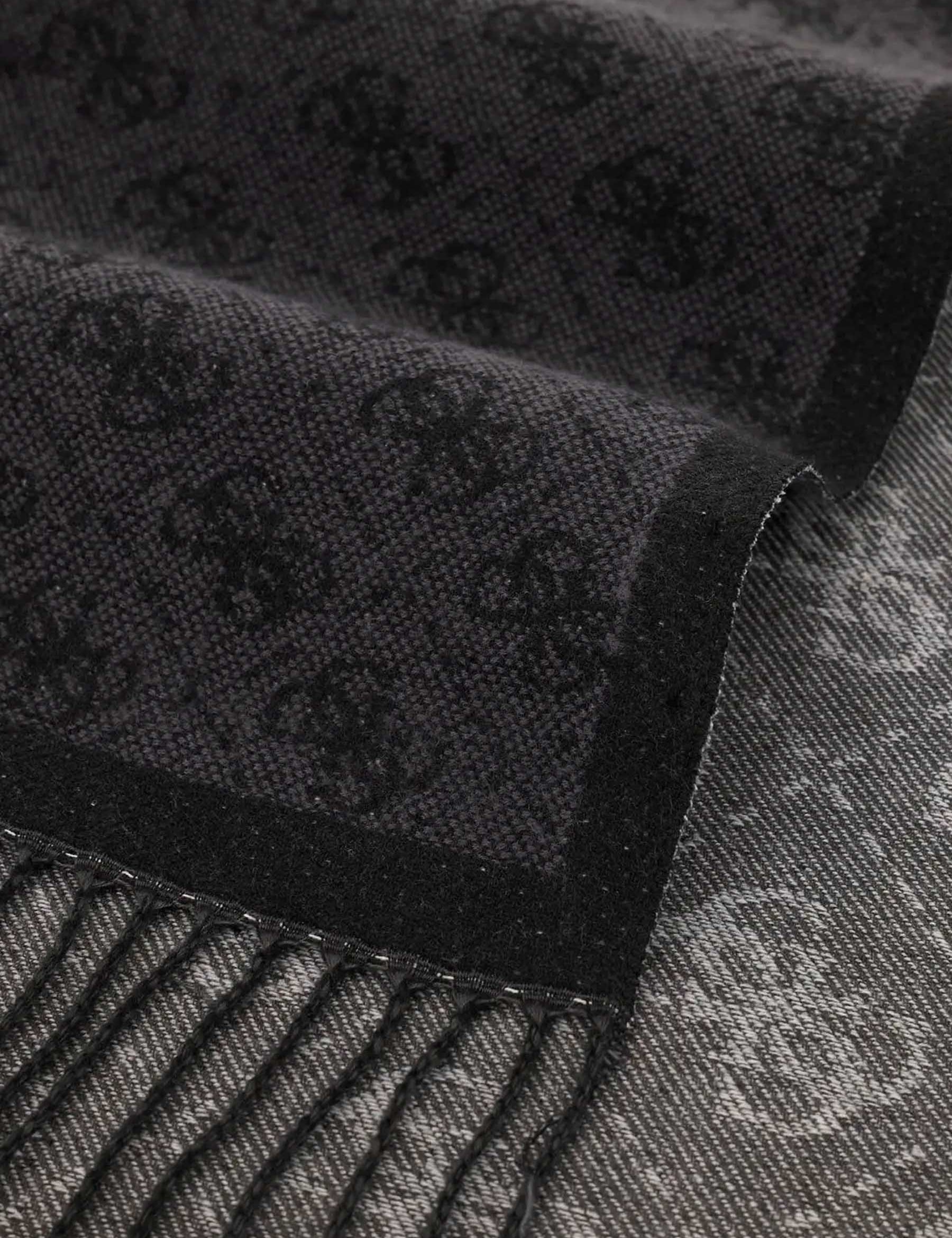 Sciarpe Nero Guess
