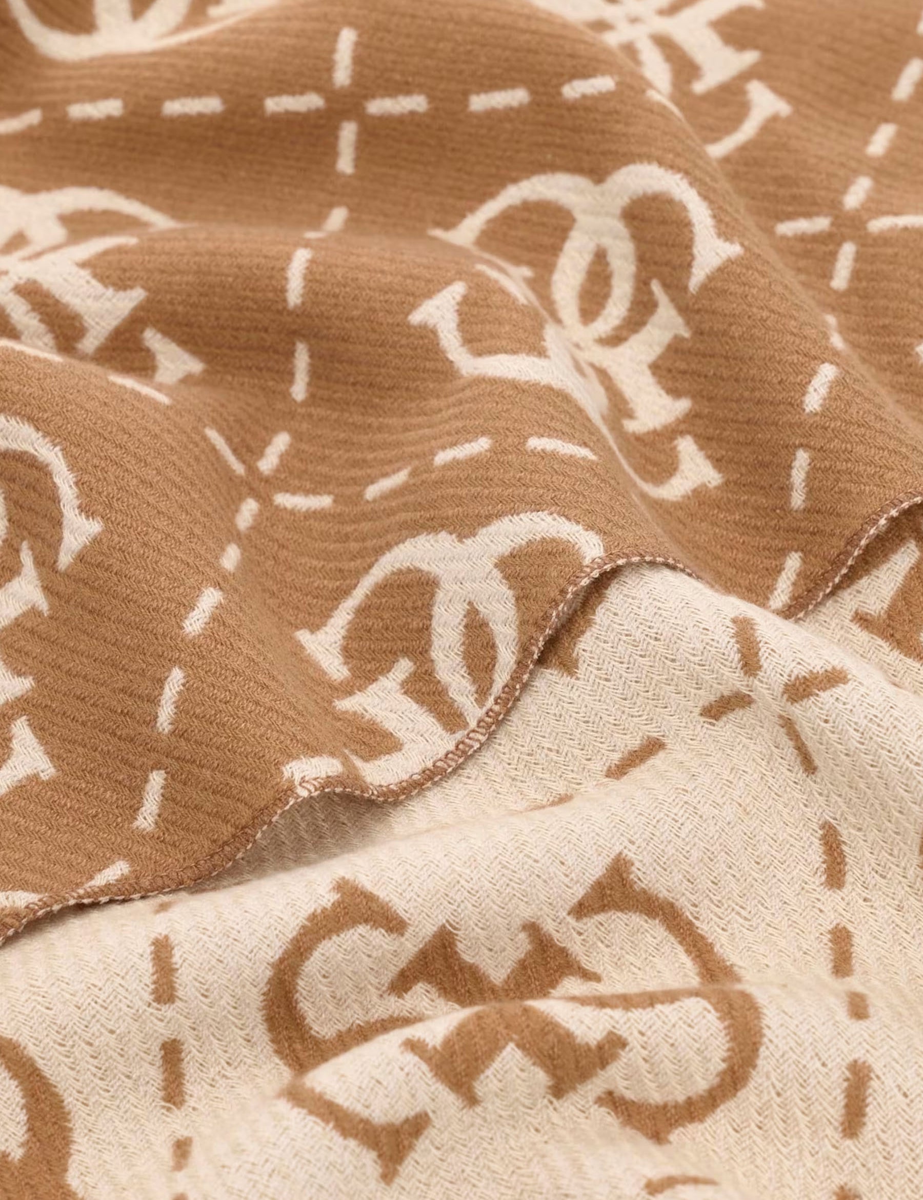 Sciarpe Beige Guess