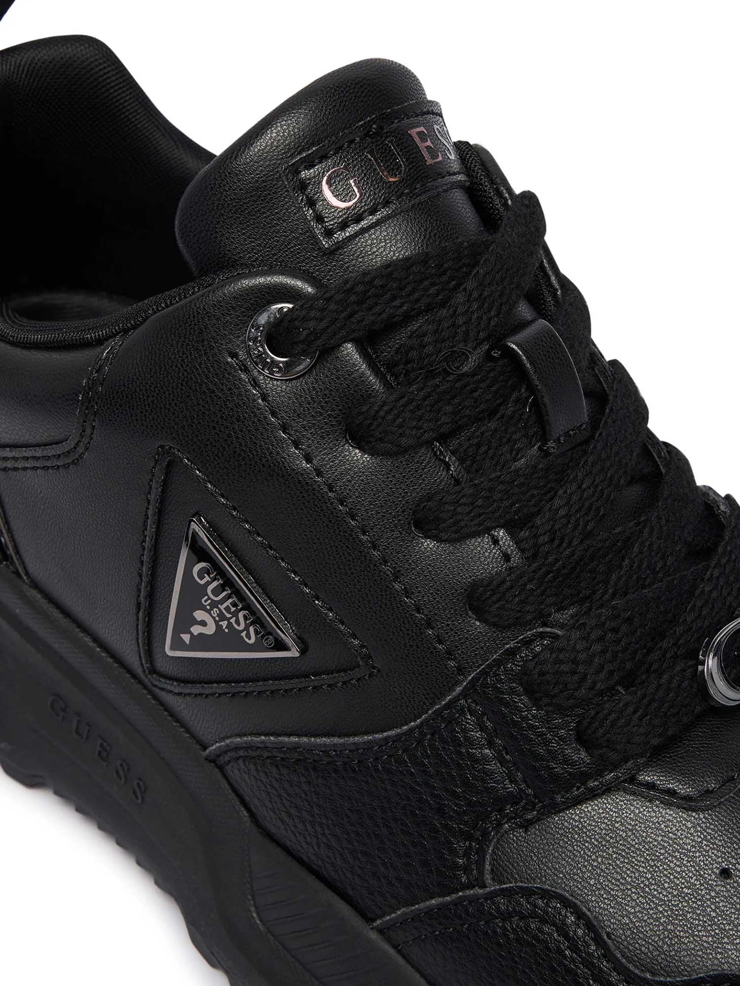 Sneakers Nero Guess