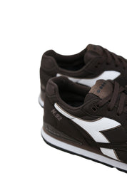 Sneakers Marrone Diadora