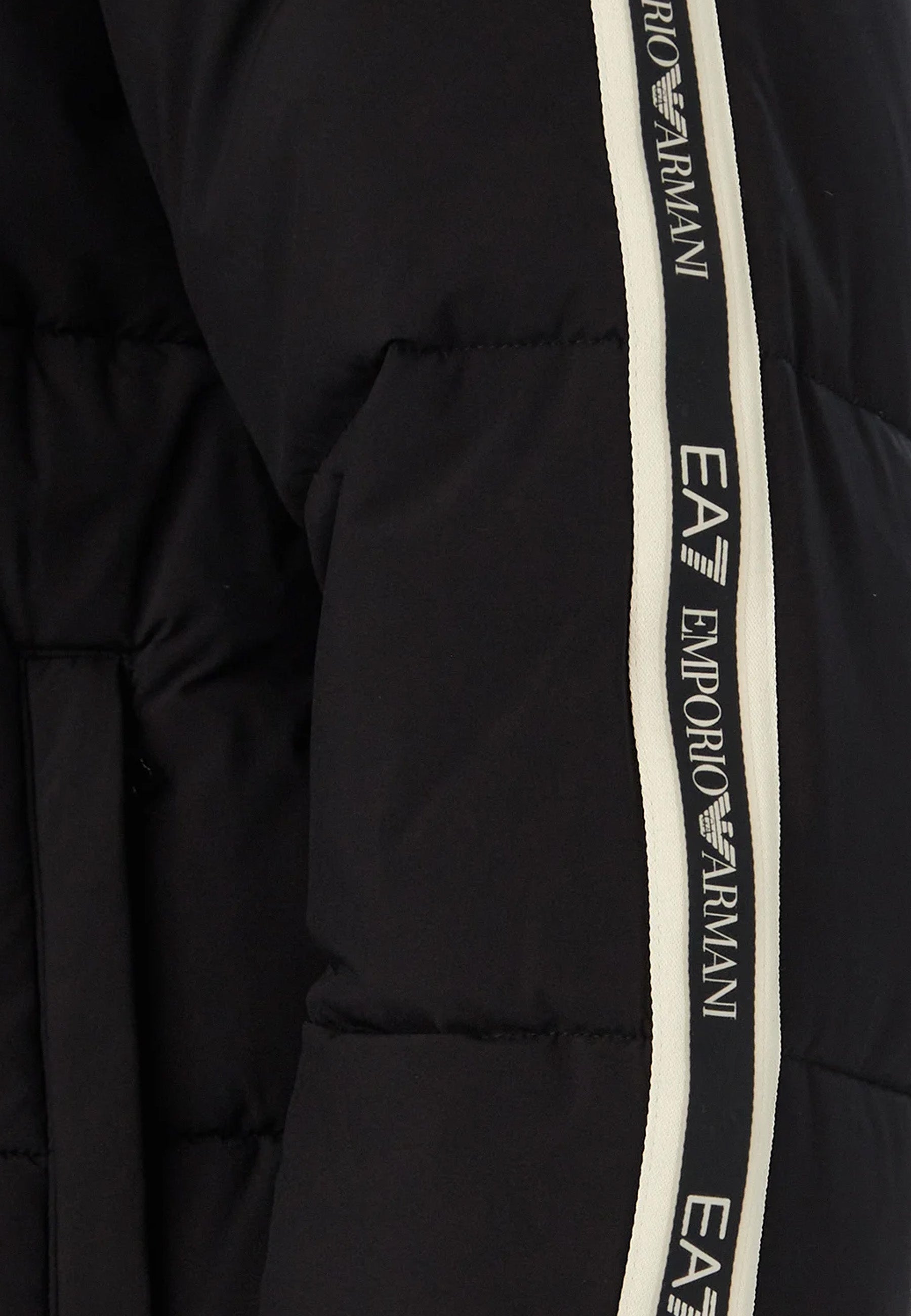 Piumini Nero Ea7 Emporio Armani