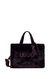 Shopper Viola Liu-jo