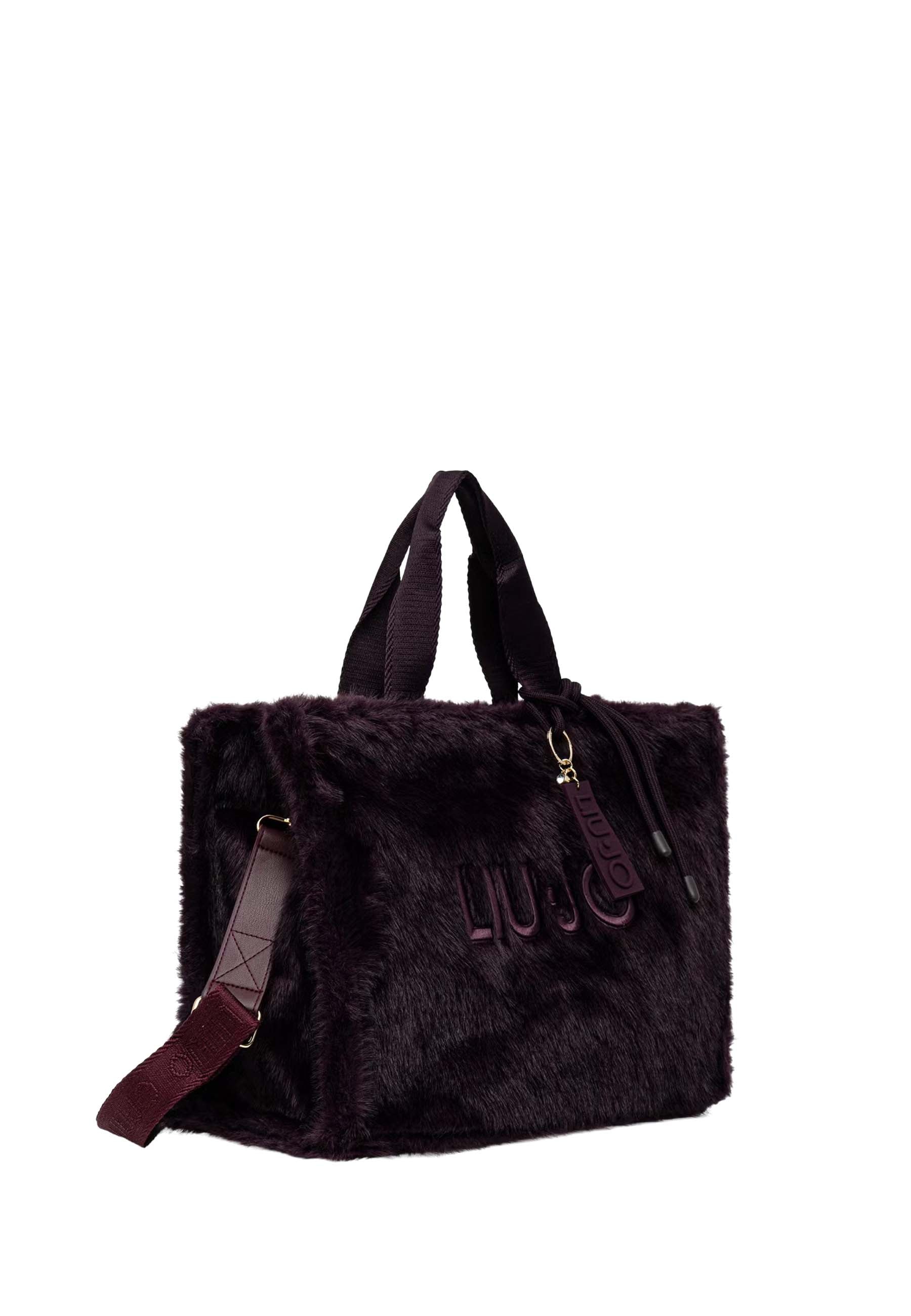 Shopper Viola Liu-jo