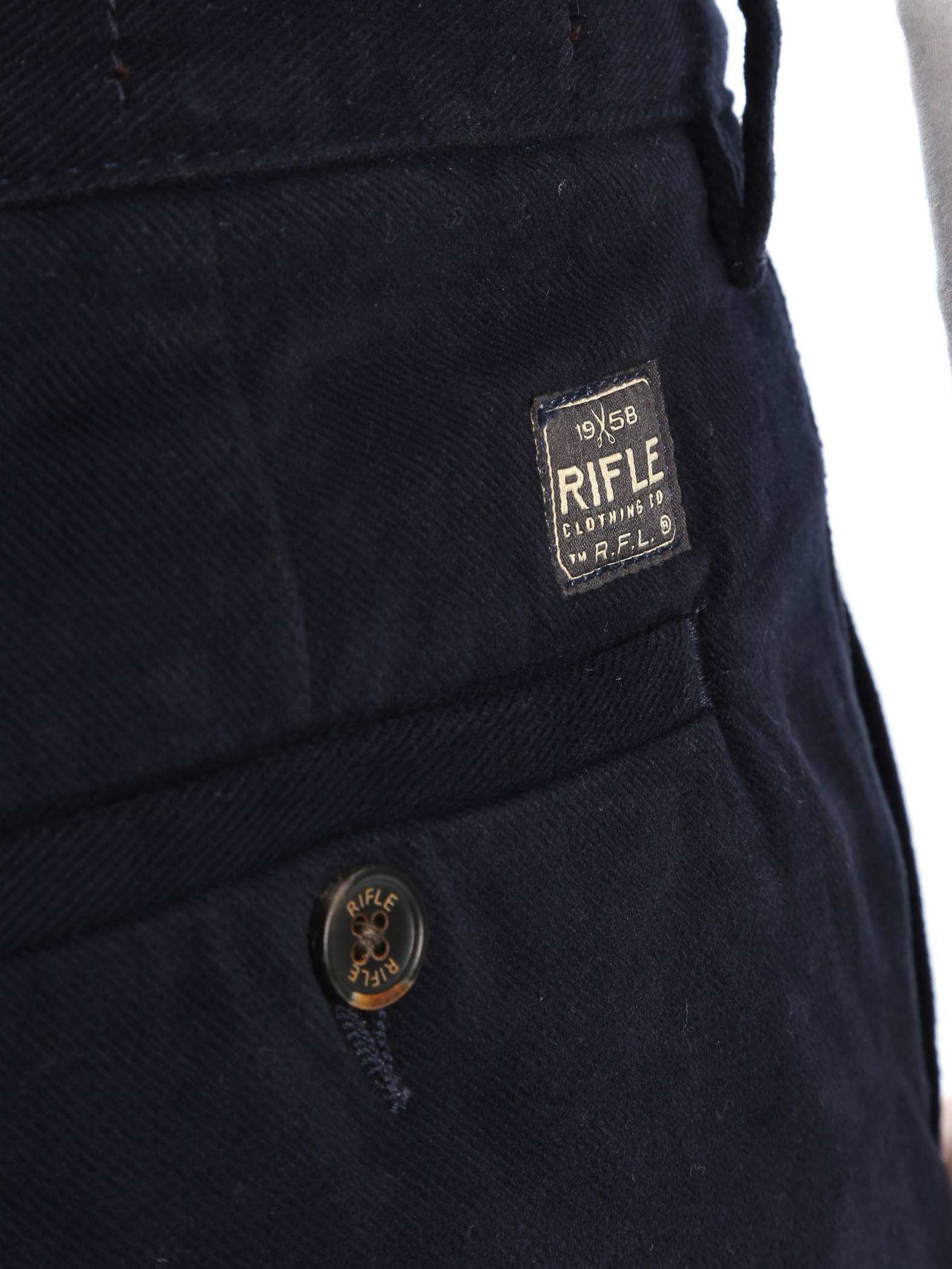 Rifle pantaloni hot sale