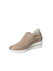 Slip-on Beige Grace Shoes