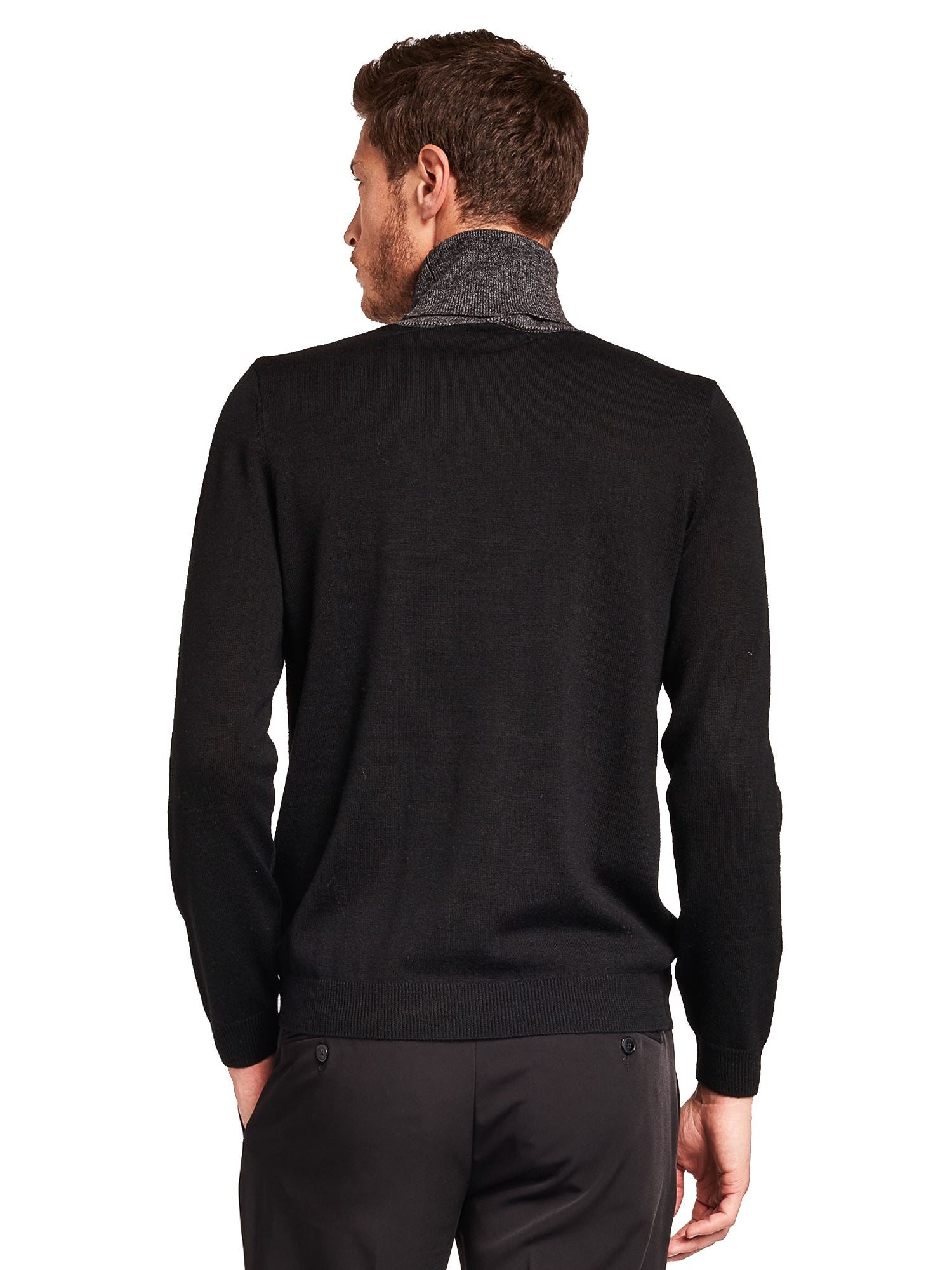 Maglie a collo alto Nero Gaudi