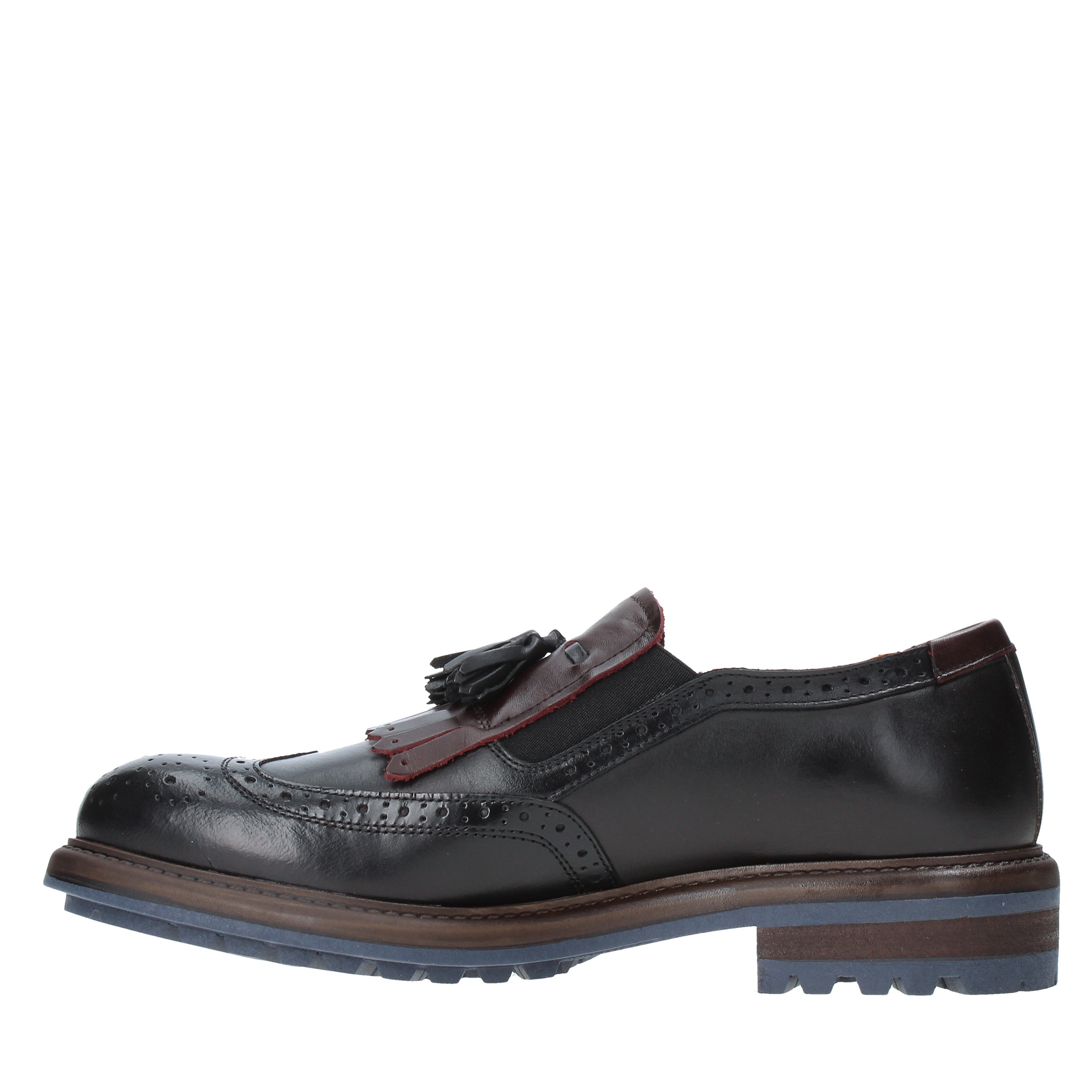 Francesine Nero Ambitious