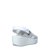 Sandali con strappi Argento Igi&co