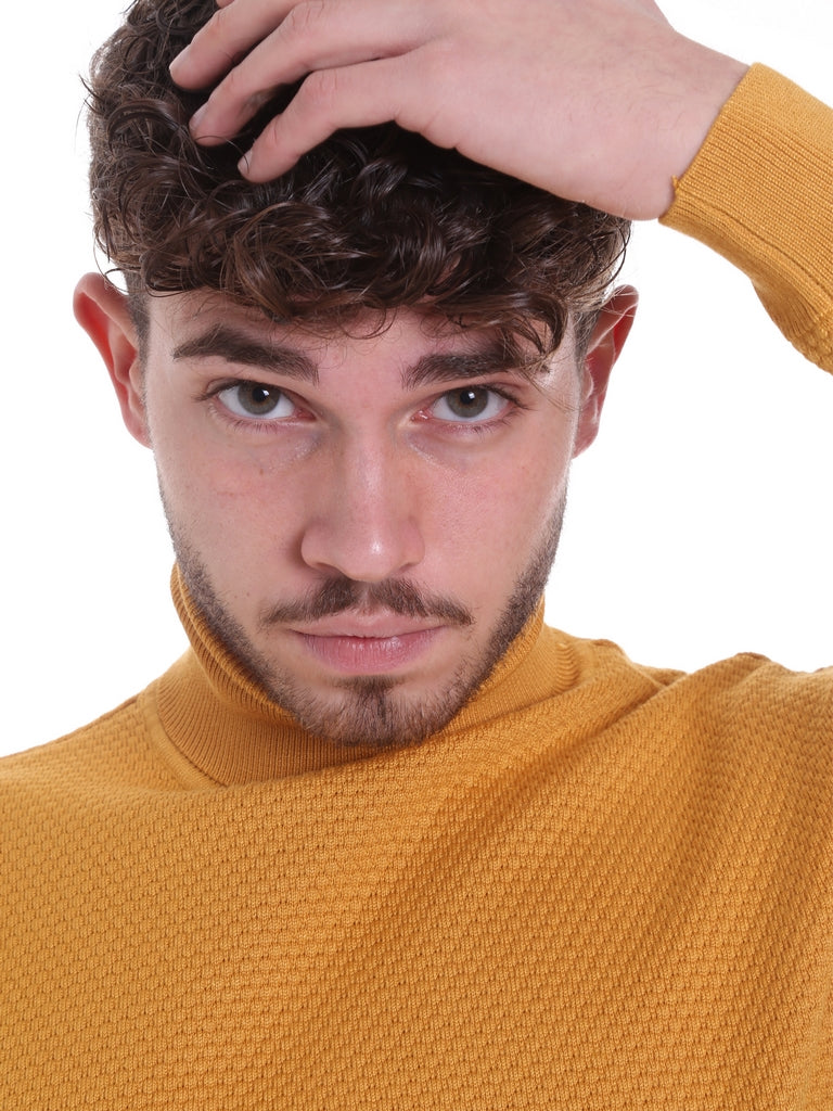 Maglie a collo alto Giallo Sseinse