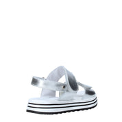 Sandali con strappi Argentato Melania