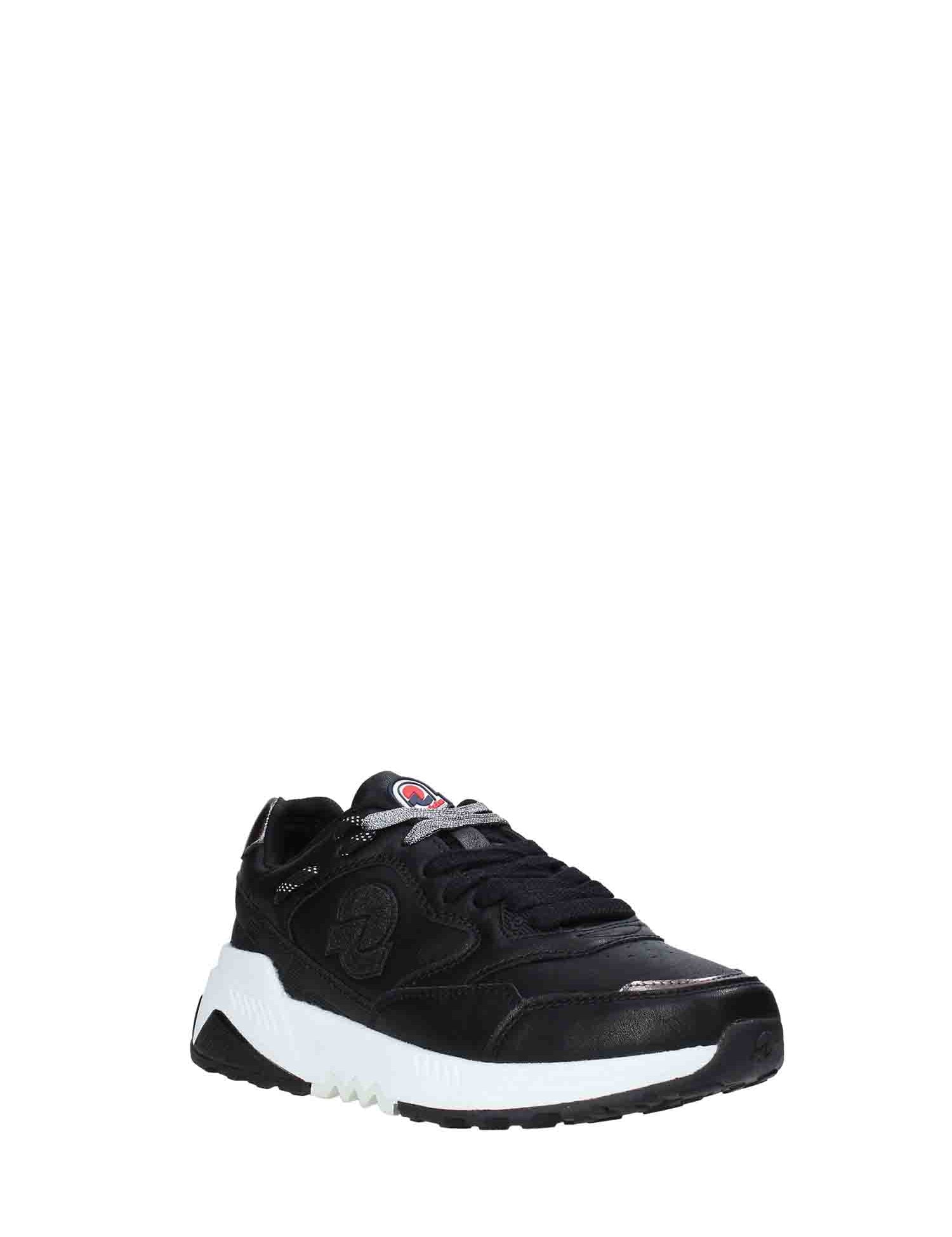 Sneakers Nero Invicta