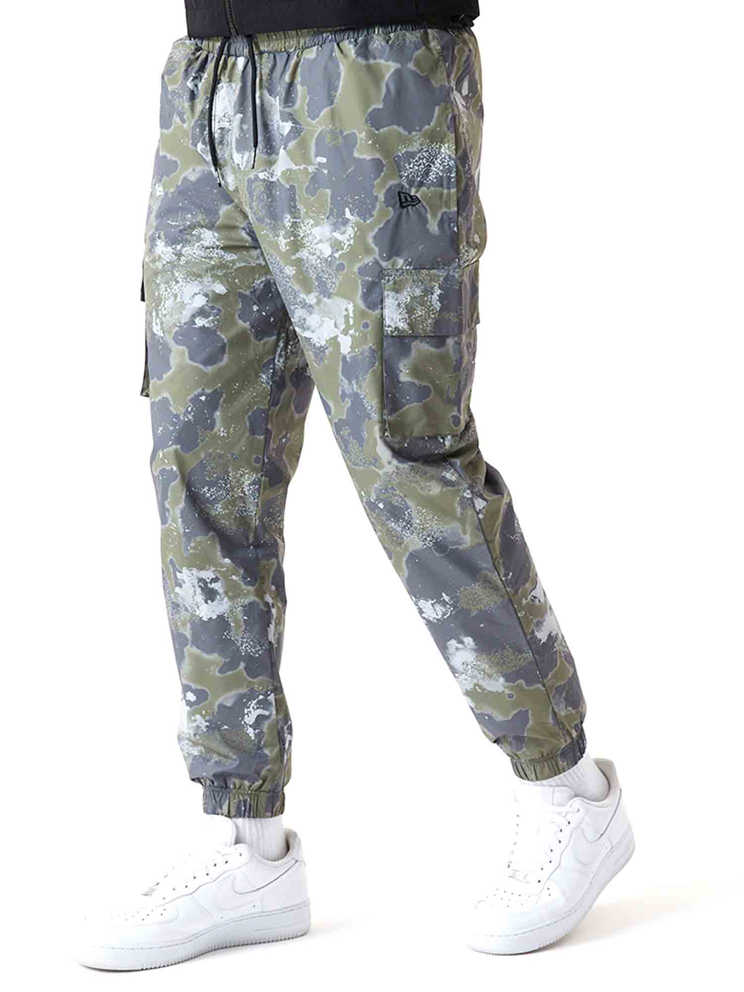 Pantaloni Verde New Era