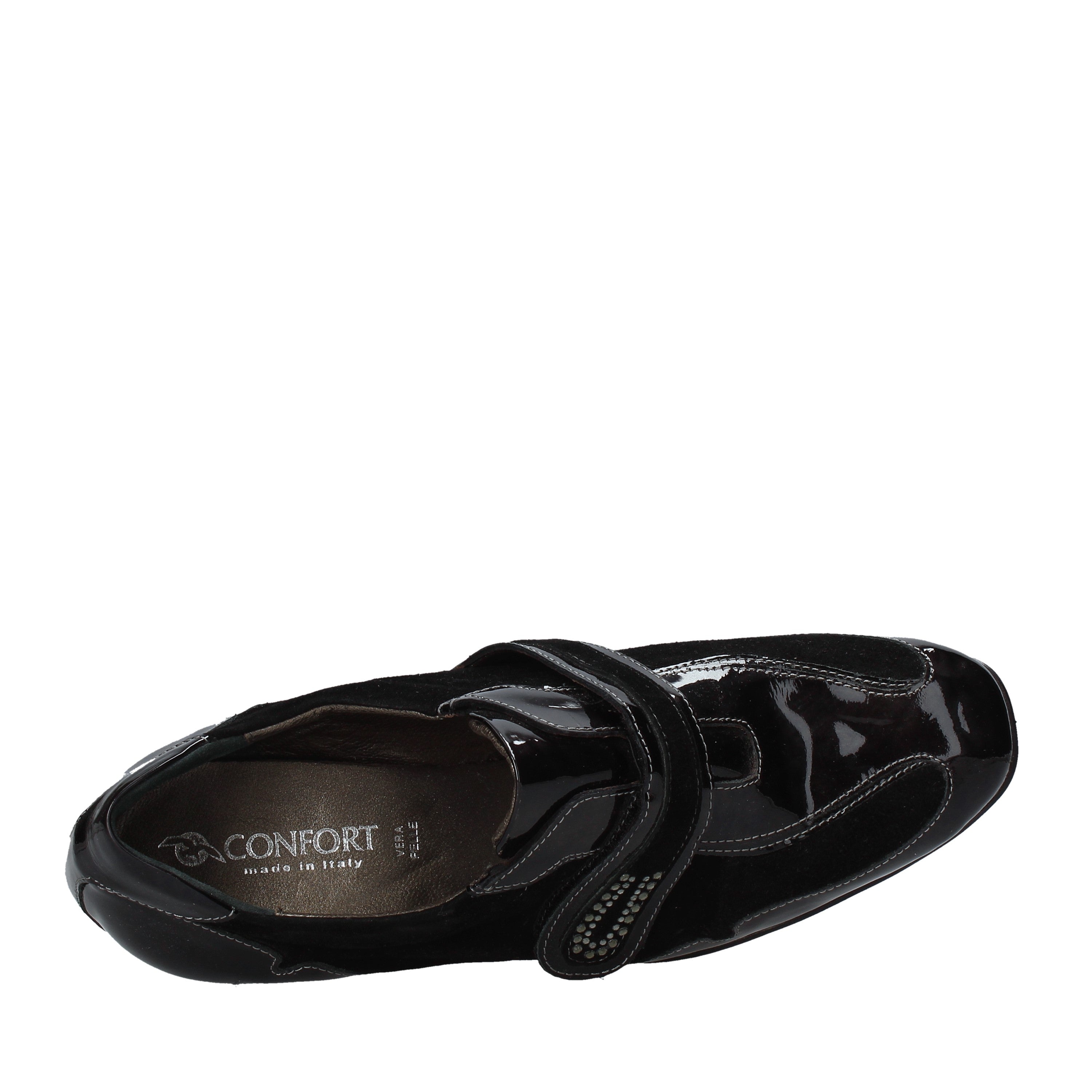 Scarpe con strappi Nero Confort