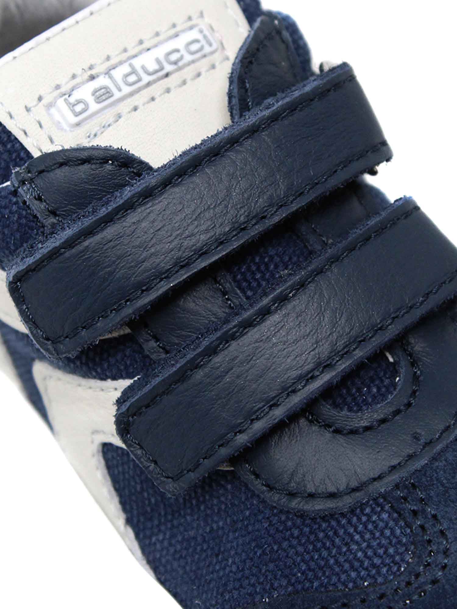 Scarpe con strappi Blu Balducci